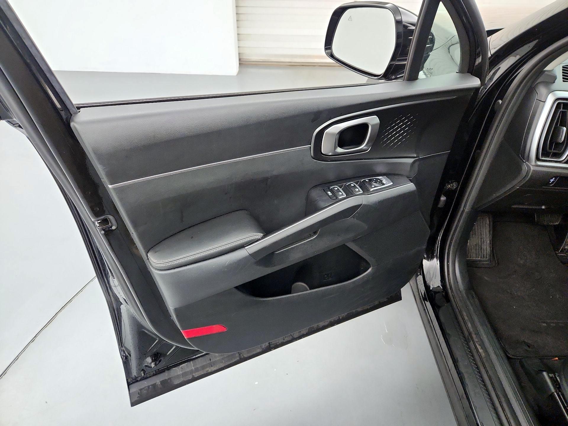 Thumbnail: 2024 Kia Sorento - 12