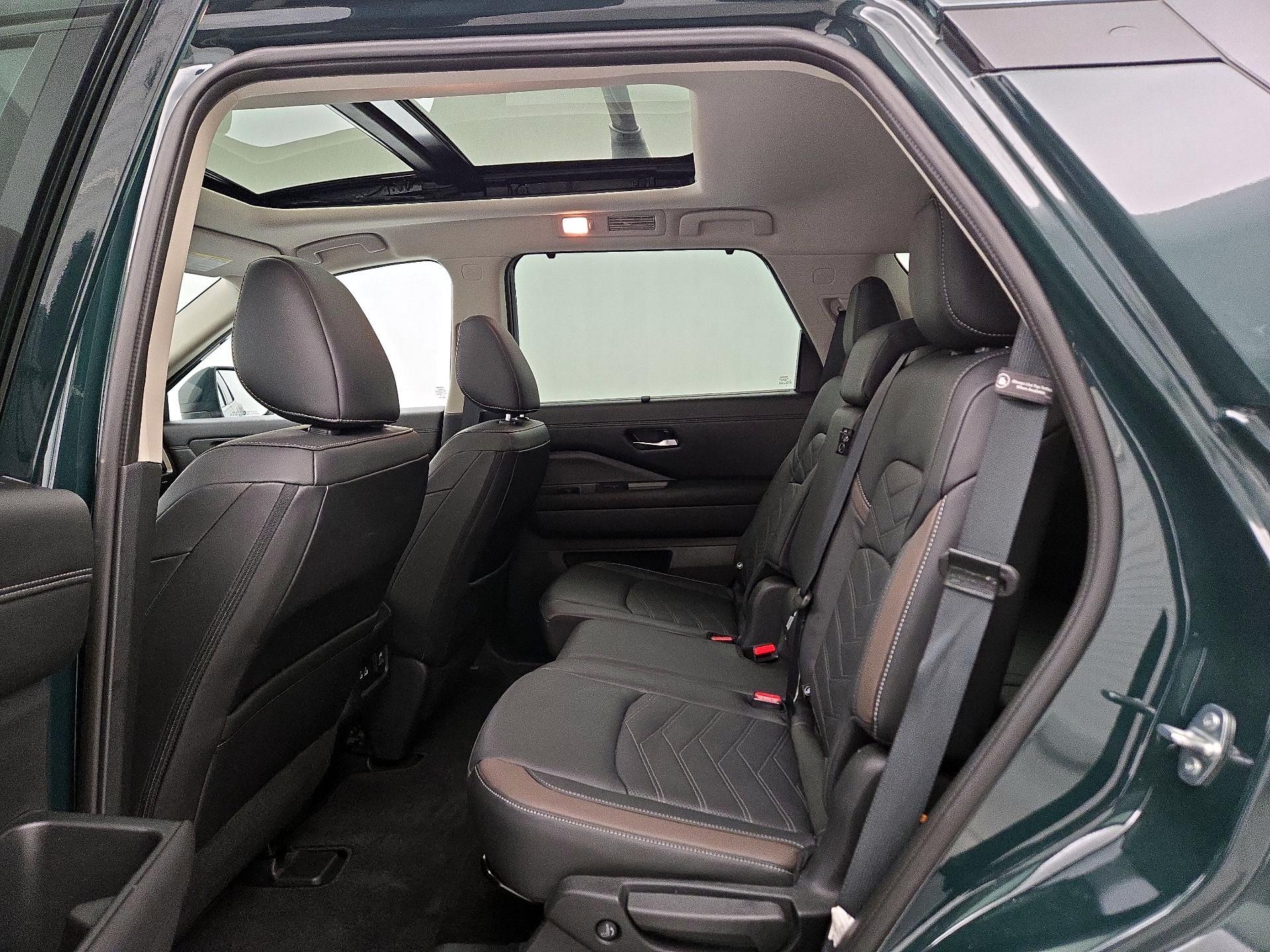 Thumbnail: 2024 Nissan Pathfinder - 20