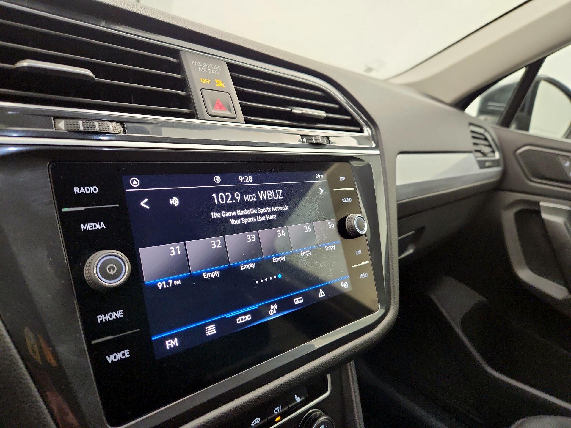 Thumbnail: 2024 Volkswagen Tiguan - 15