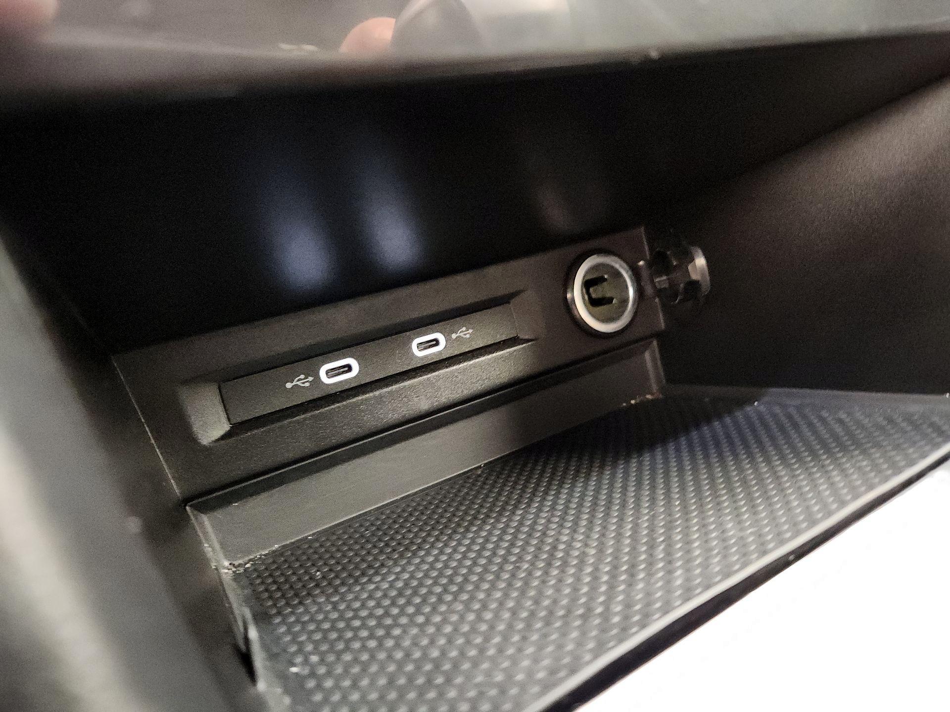 Thumbnail: 2024 Volkswagen Tiguan - 18