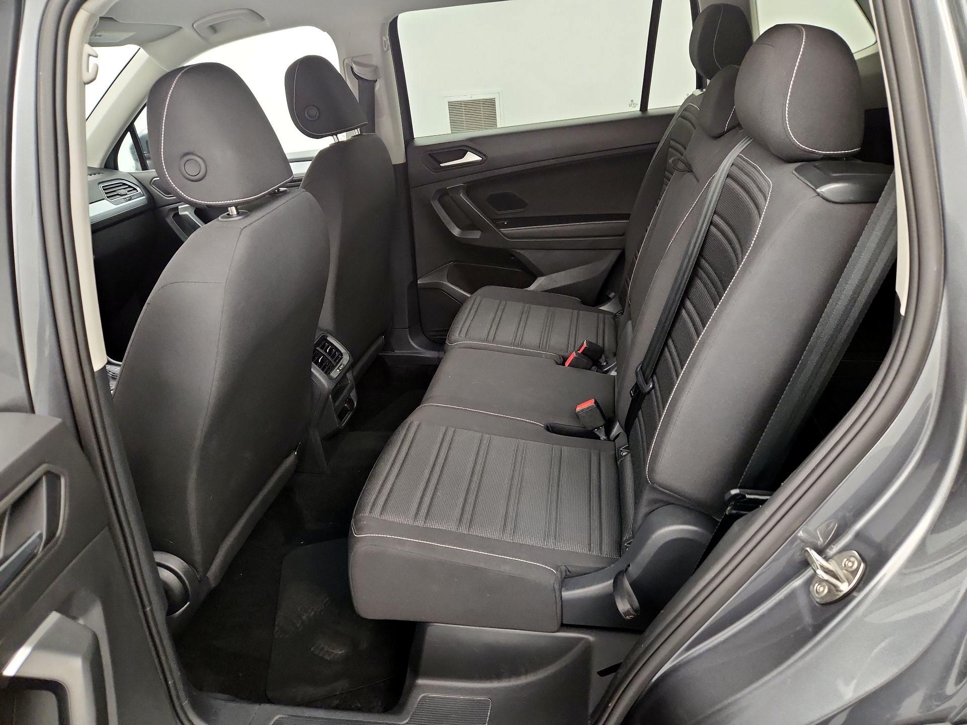 Thumbnail: 2024 Volkswagen Tiguan - 19