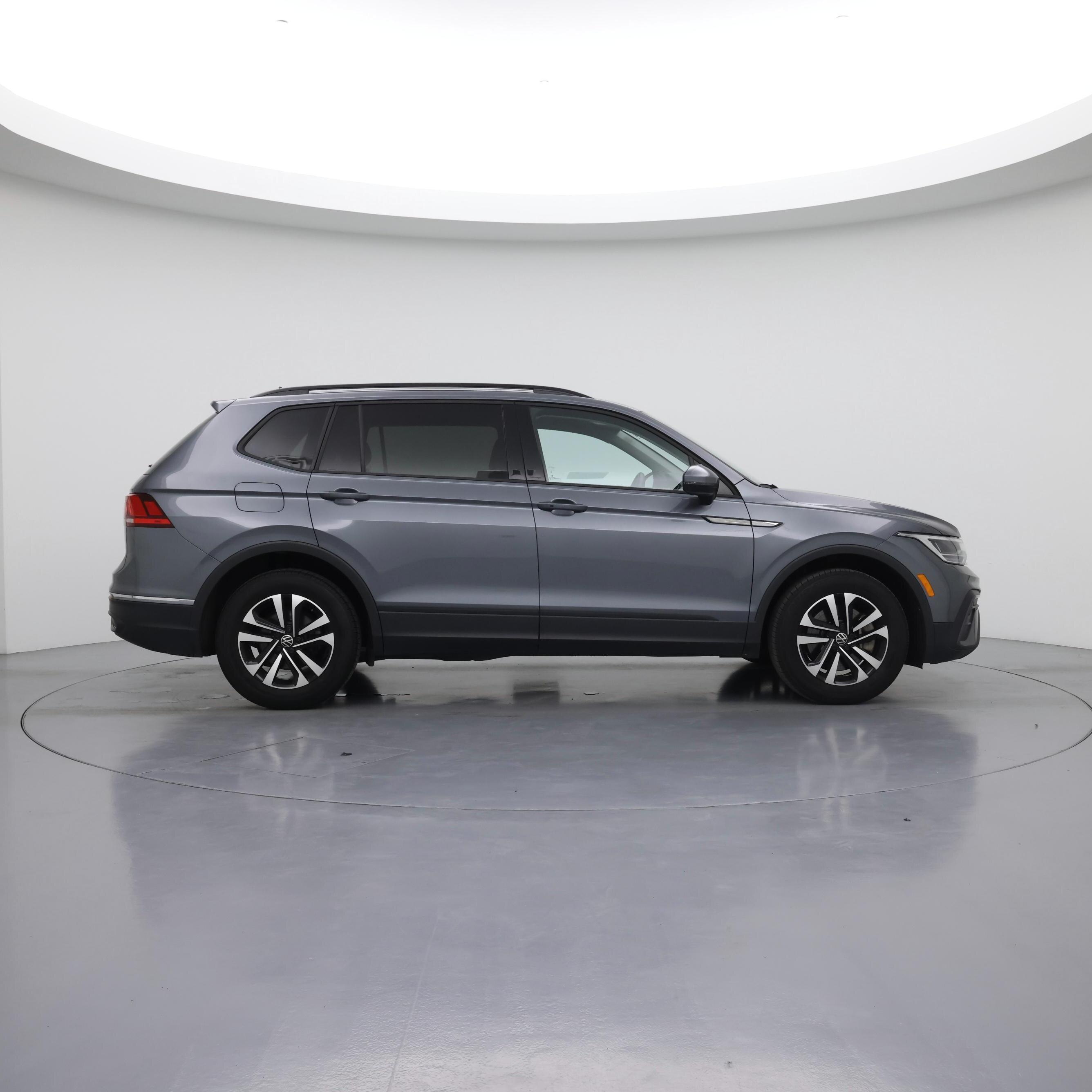 Thumbnail: 2024 Volkswagen Tiguan - 7