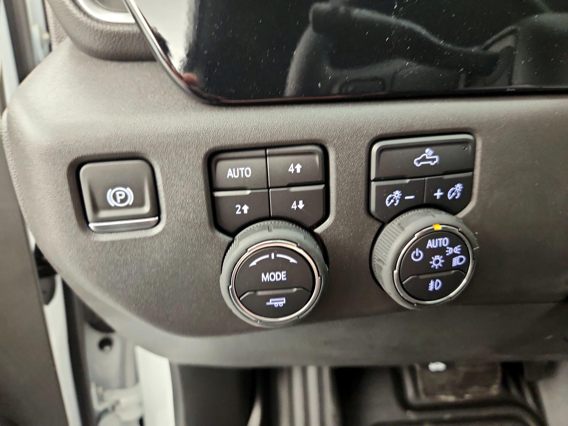 Thumbnail: 2025 Chevrolet Silverado 1500 - 13