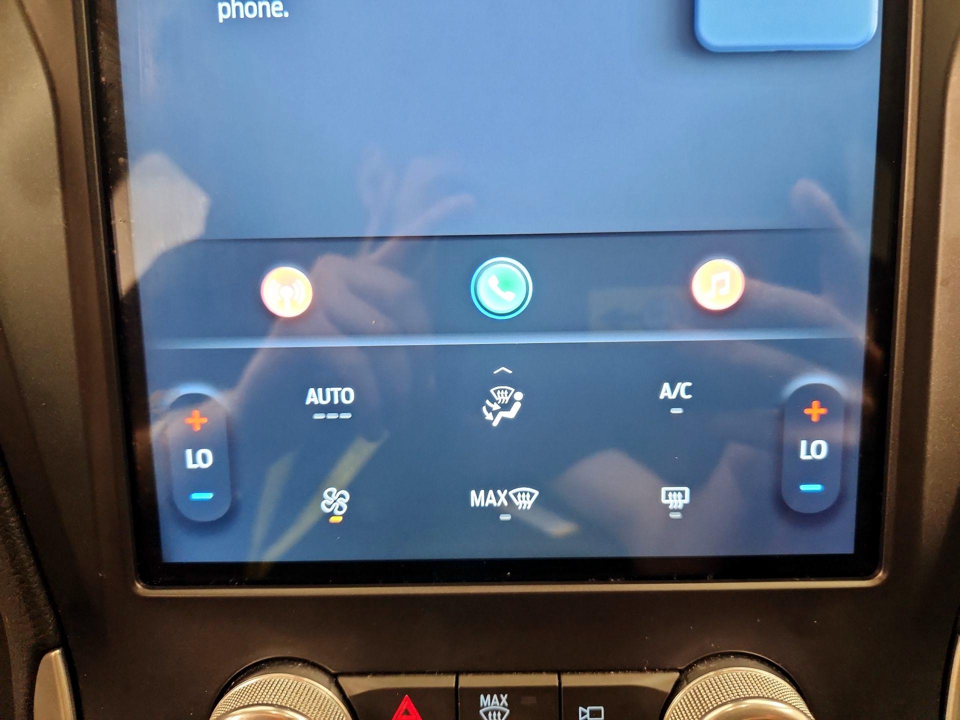 Thumbnail: 2022 Ford Edge - 16