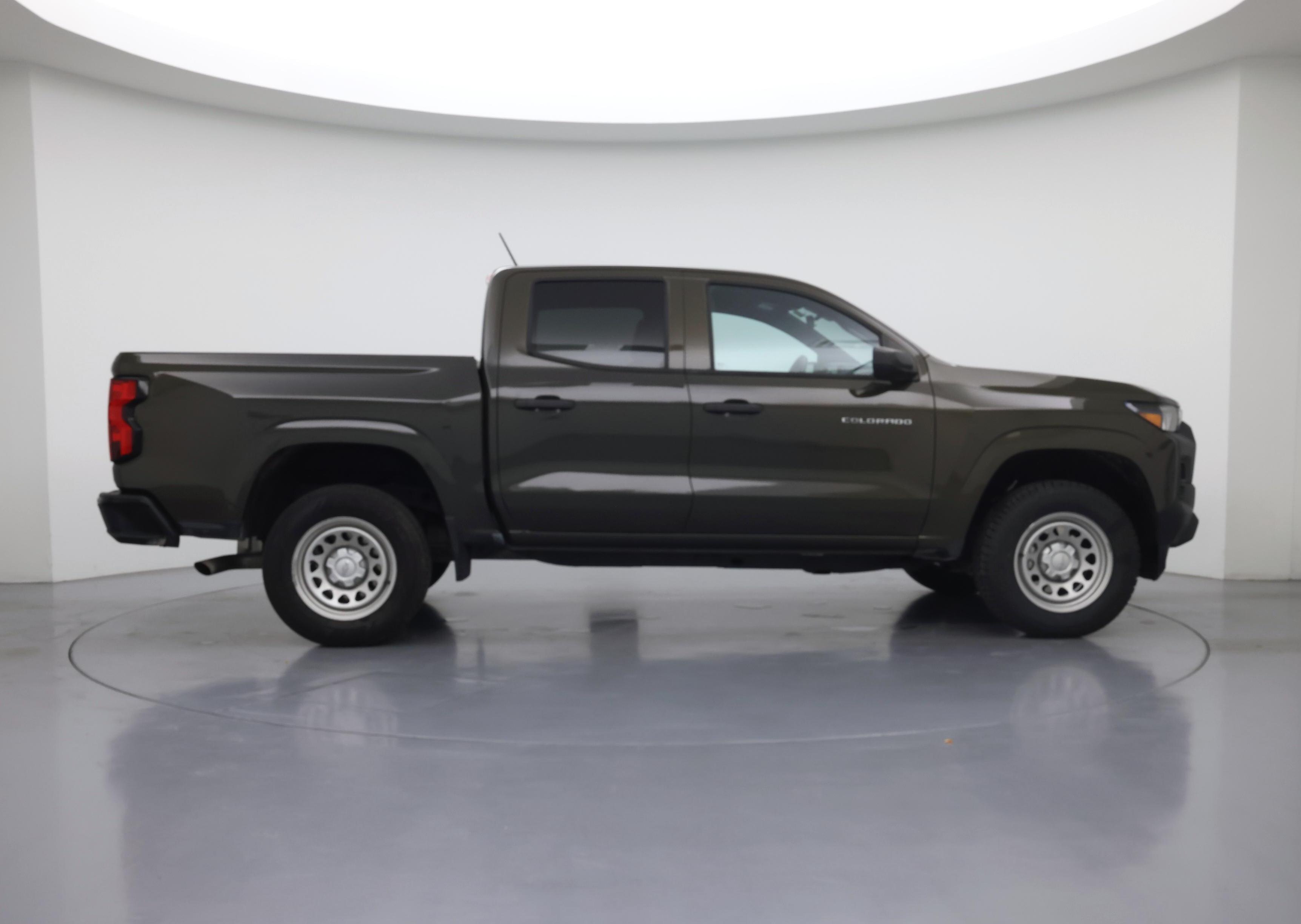 Thumbnail: 2023 Chevrolet Colorado - 7