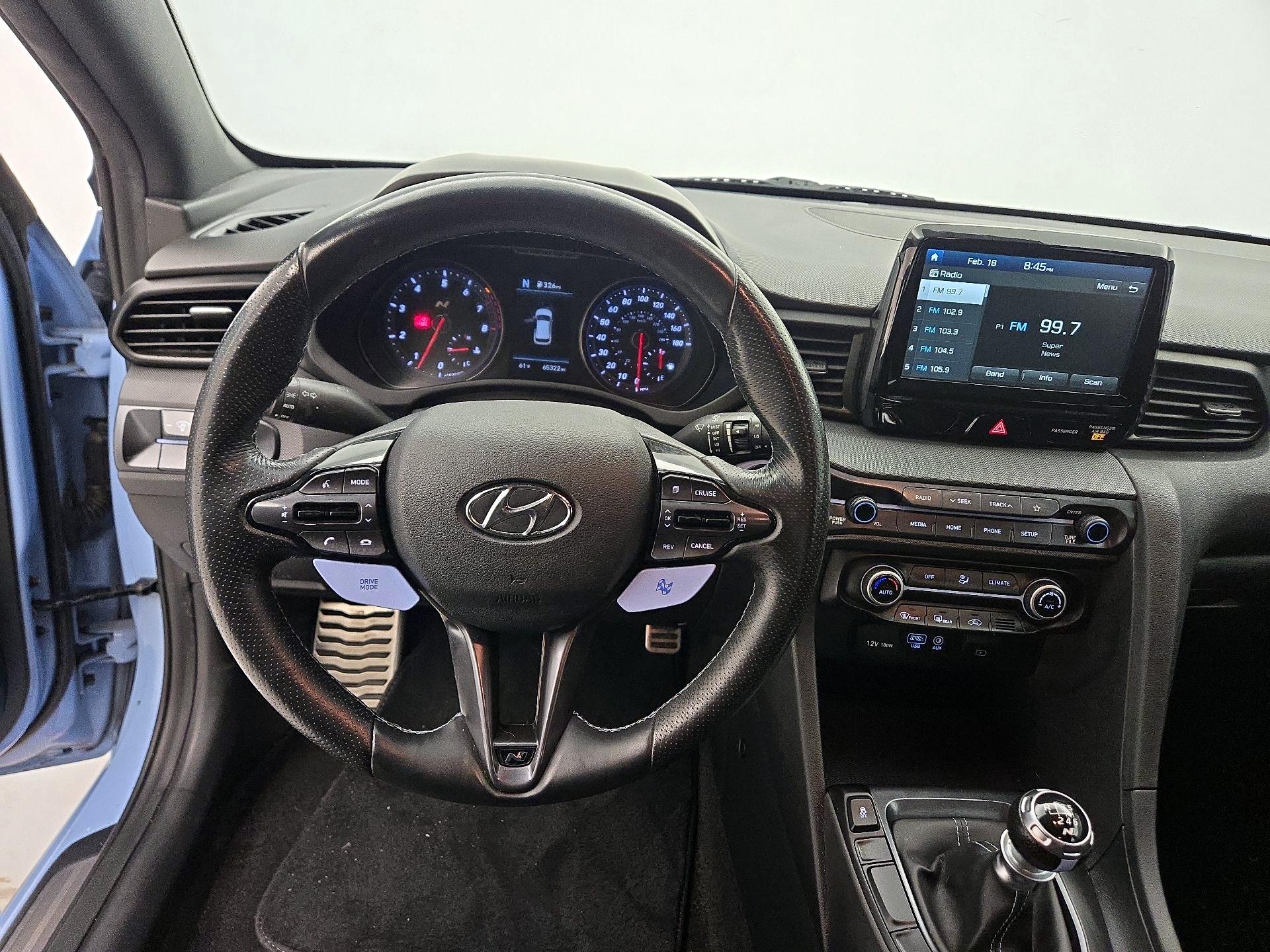 Thumbnail: 2020 Hyundai Veloster - 10