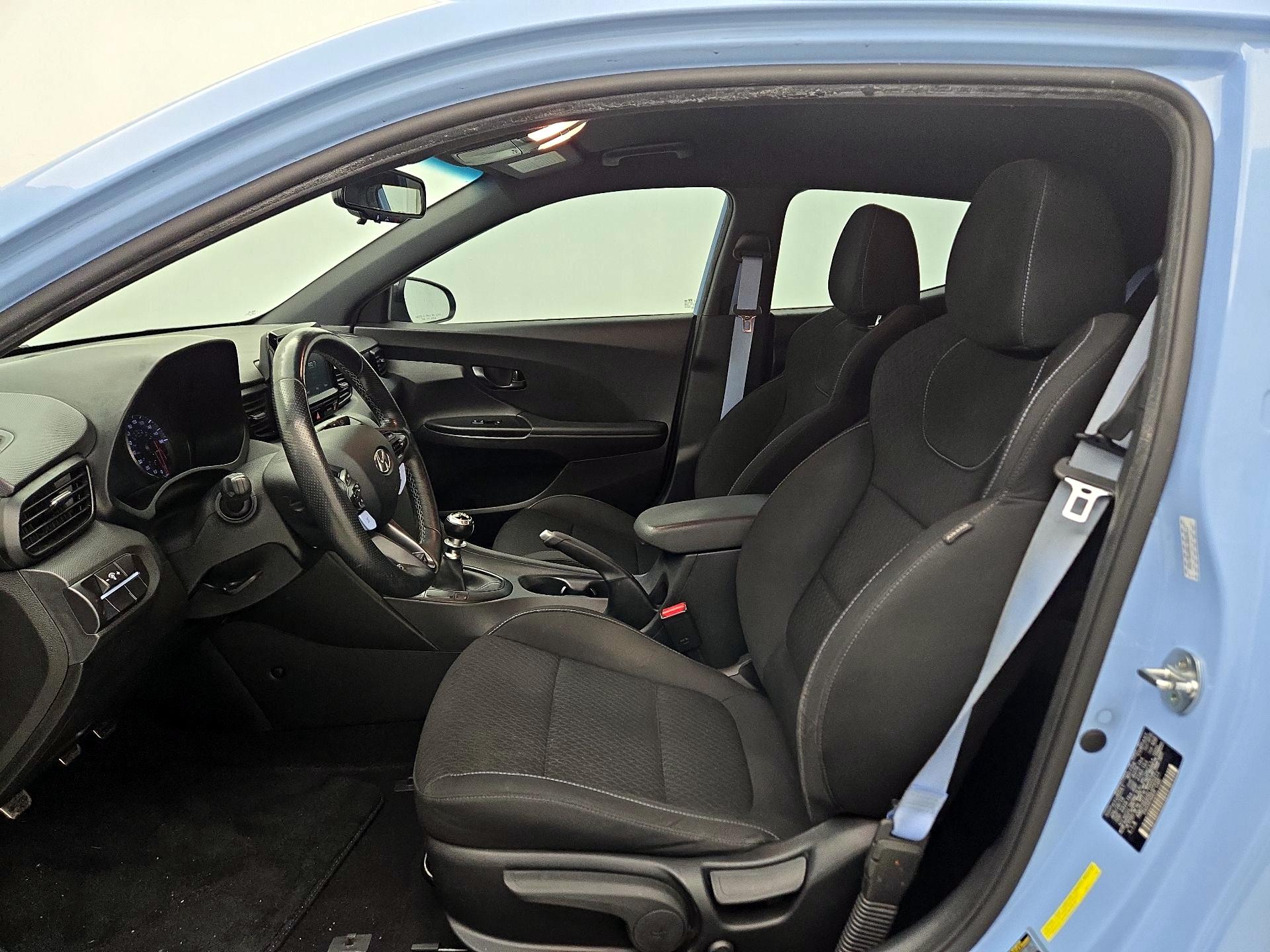 Thumbnail: 2020 Hyundai Veloster - 11