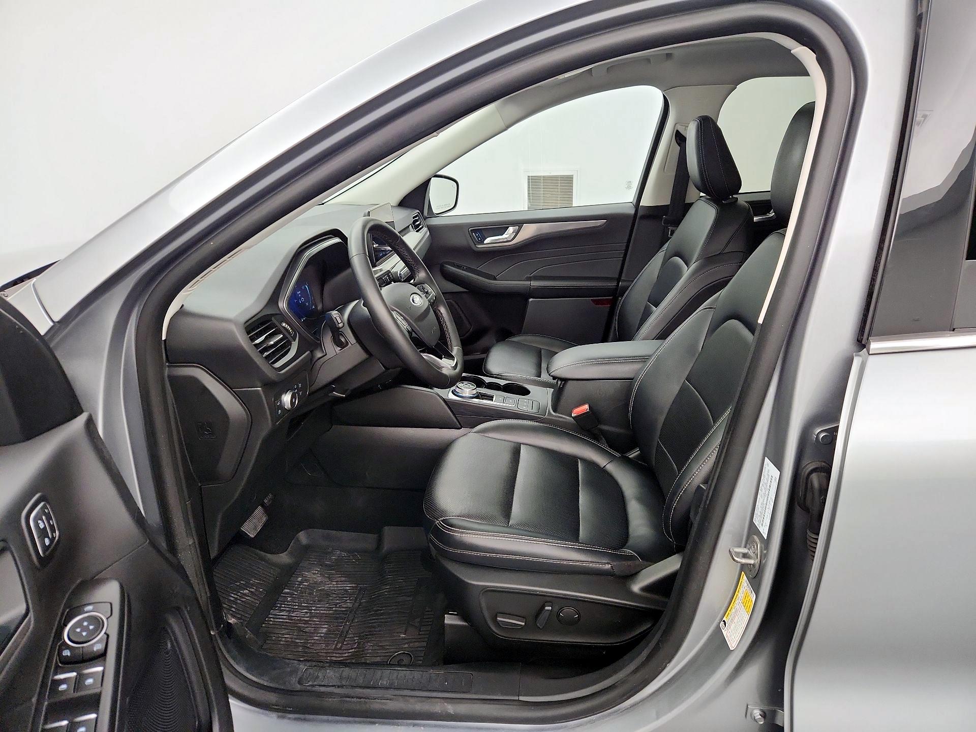 Thumbnail: 2022 Ford Escape - 11