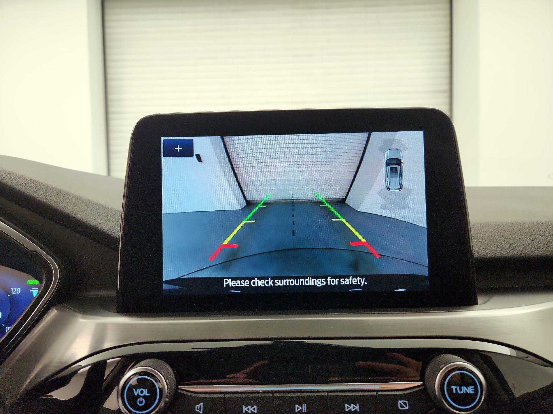 Thumbnail: 2022 Ford Escape - 15