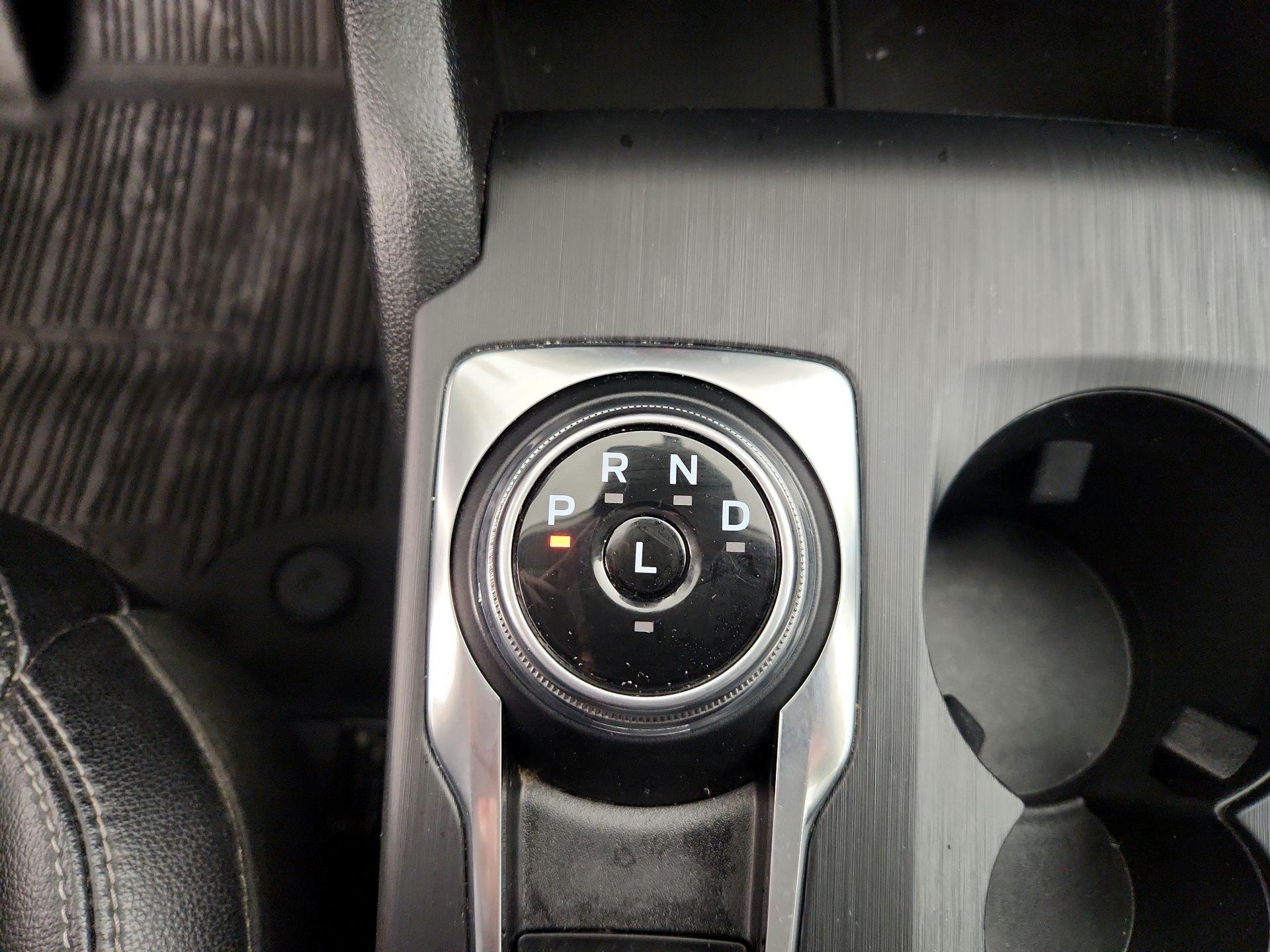 Thumbnail: 2022 Ford Escape - 18