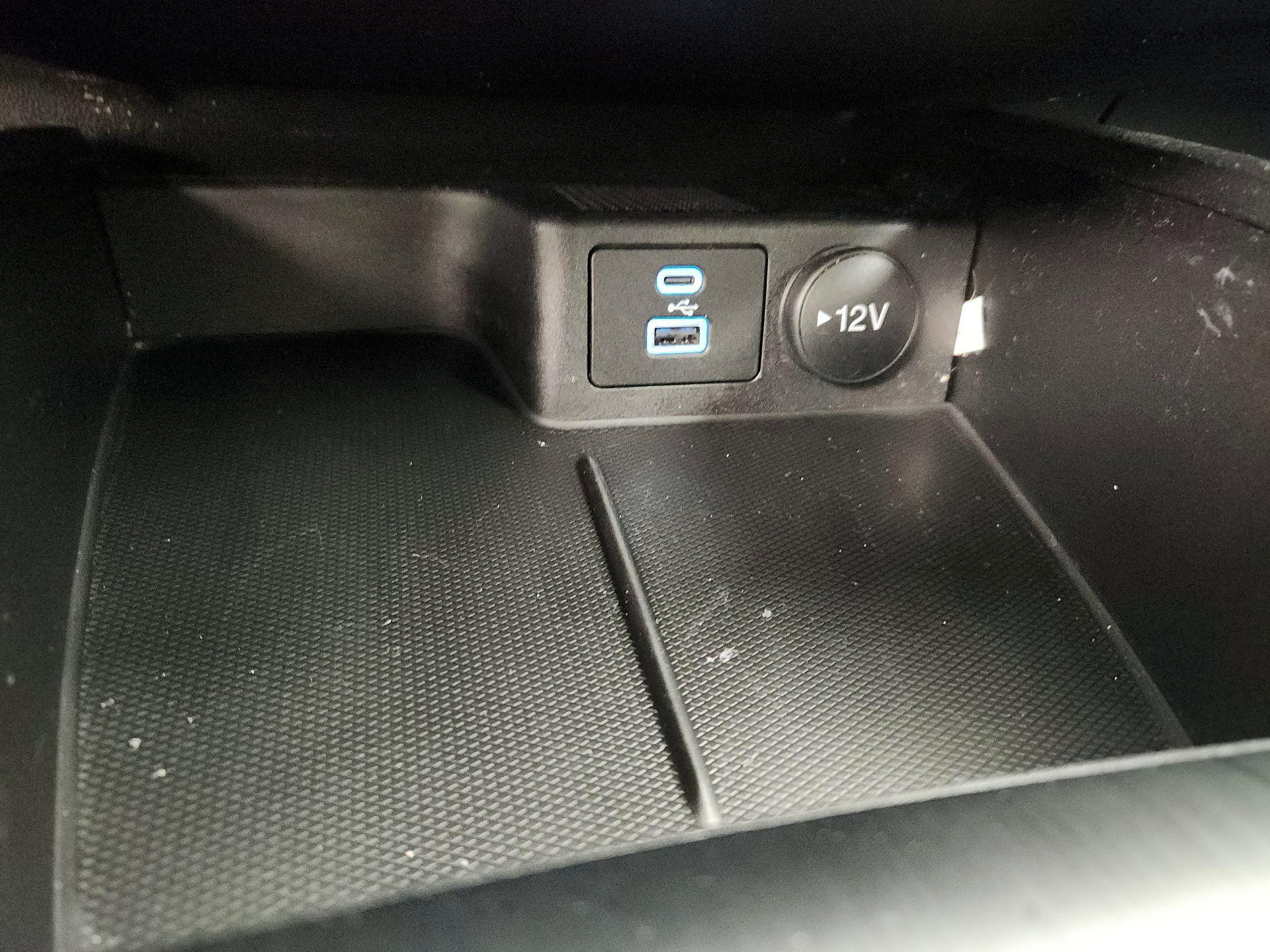 Thumbnail: 2022 Ford Escape - 19