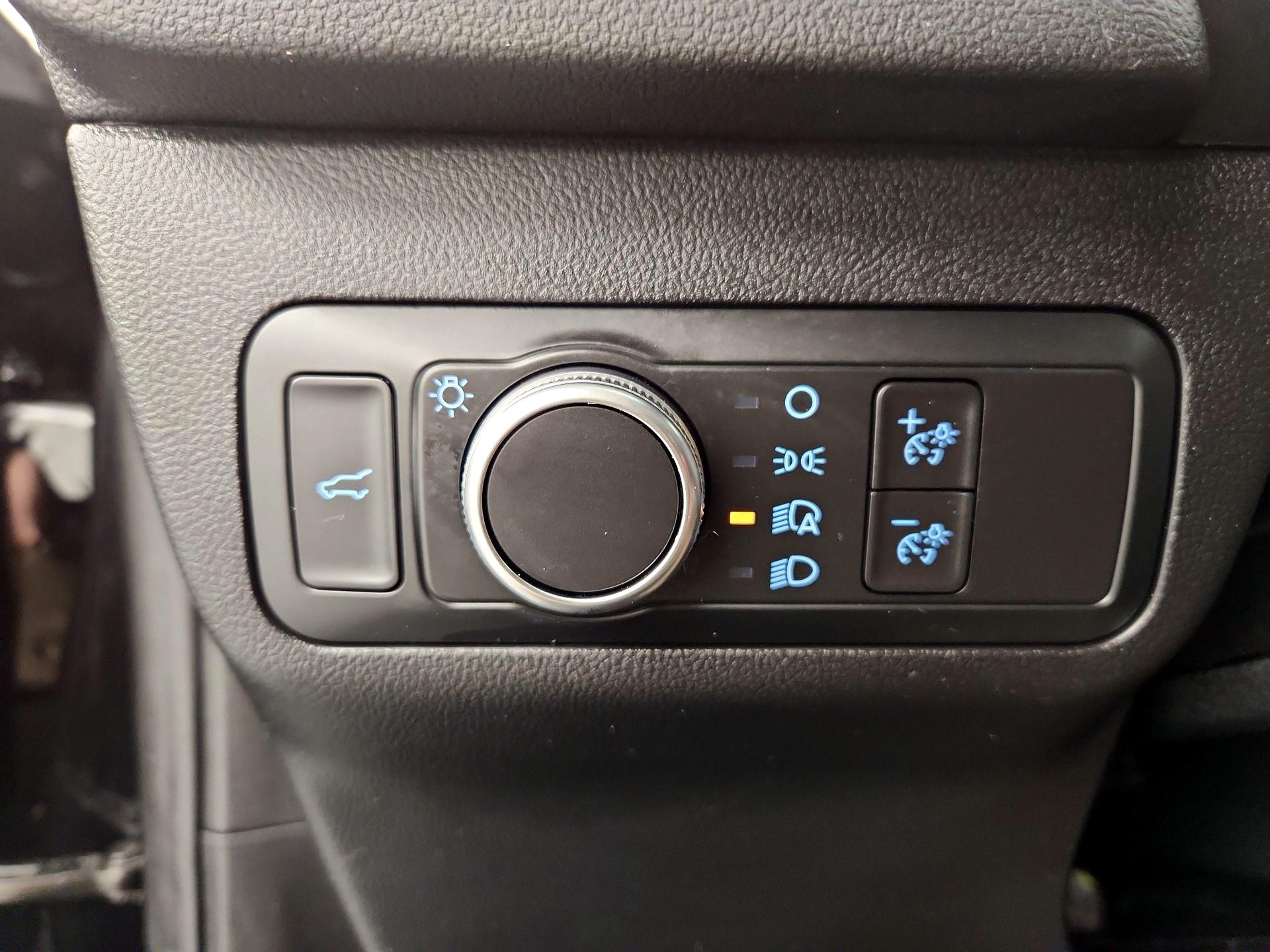 Thumbnail: 2022 Ford Escape - 13