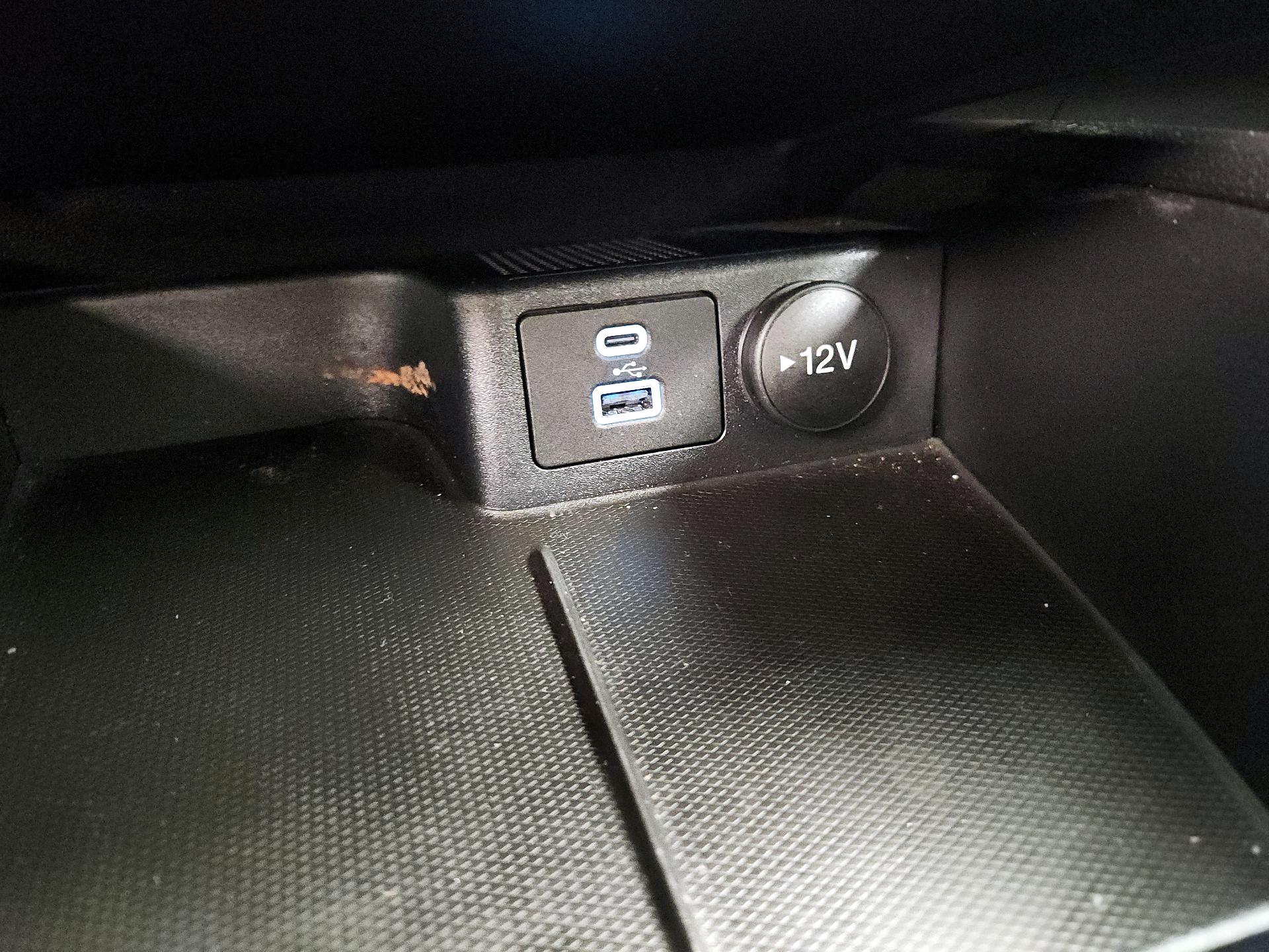 Thumbnail: 2022 Ford Escape - 18