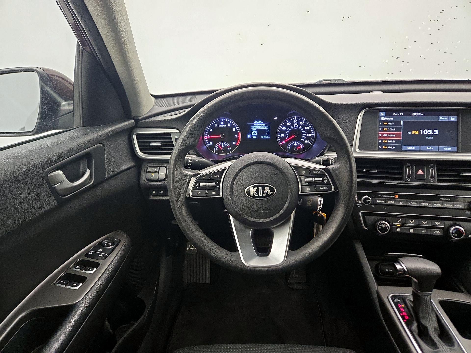 Thumbnail: 2020 Kia Optima - 10