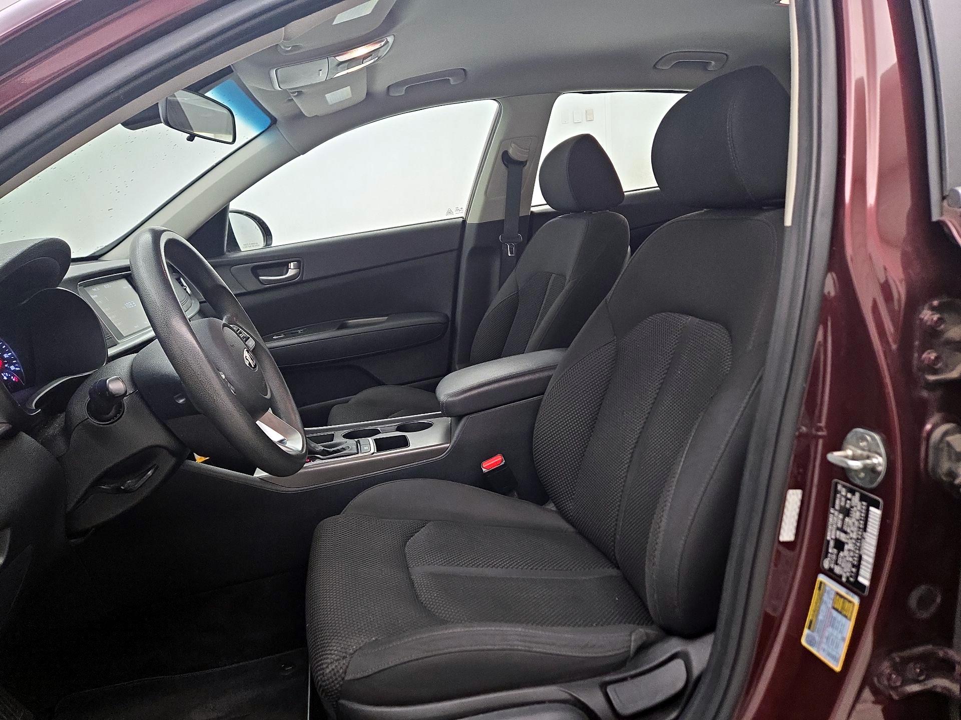 Thumbnail: 2020 Kia Optima - 11