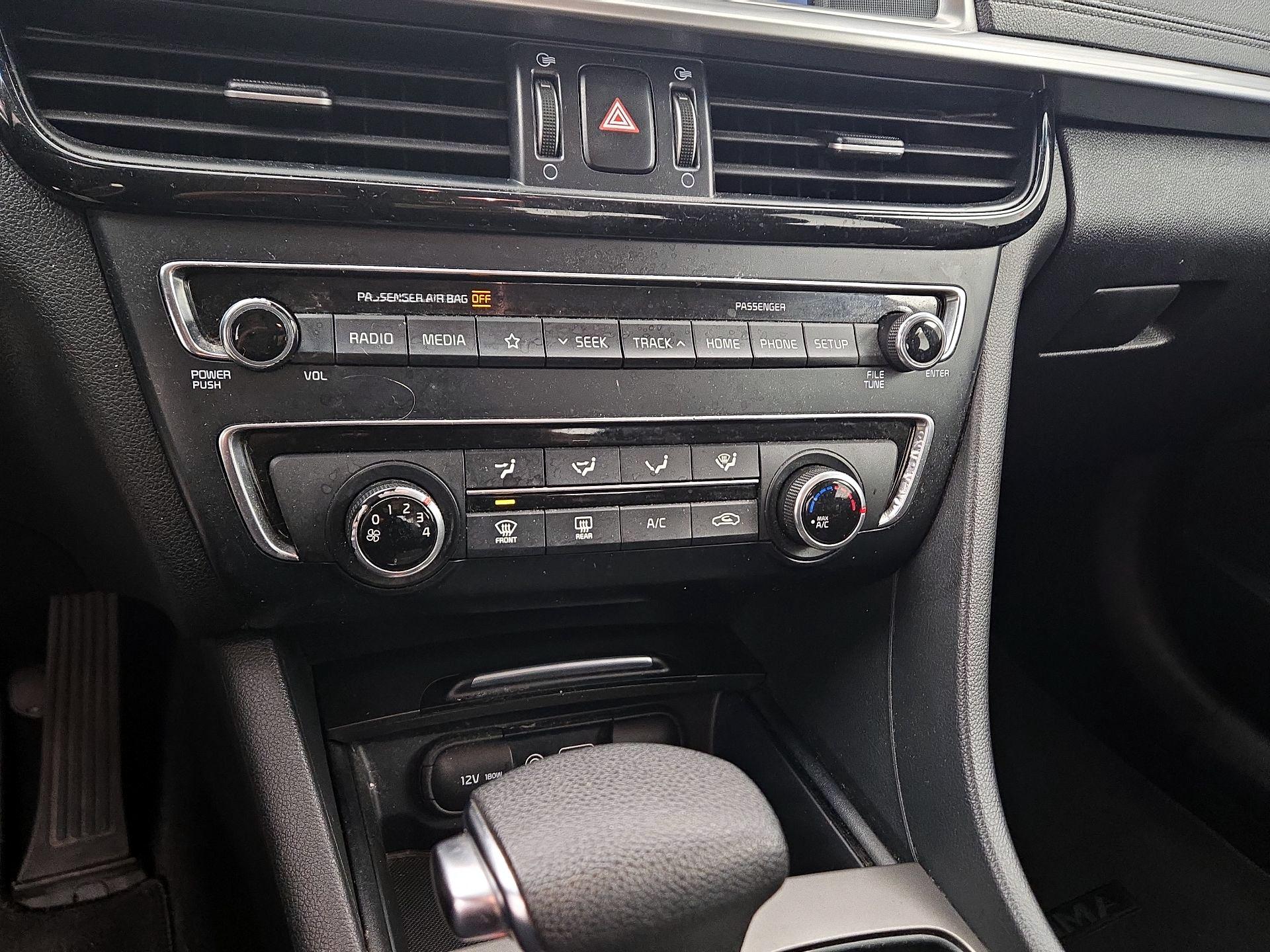 Thumbnail: 2020 Kia Optima - 16