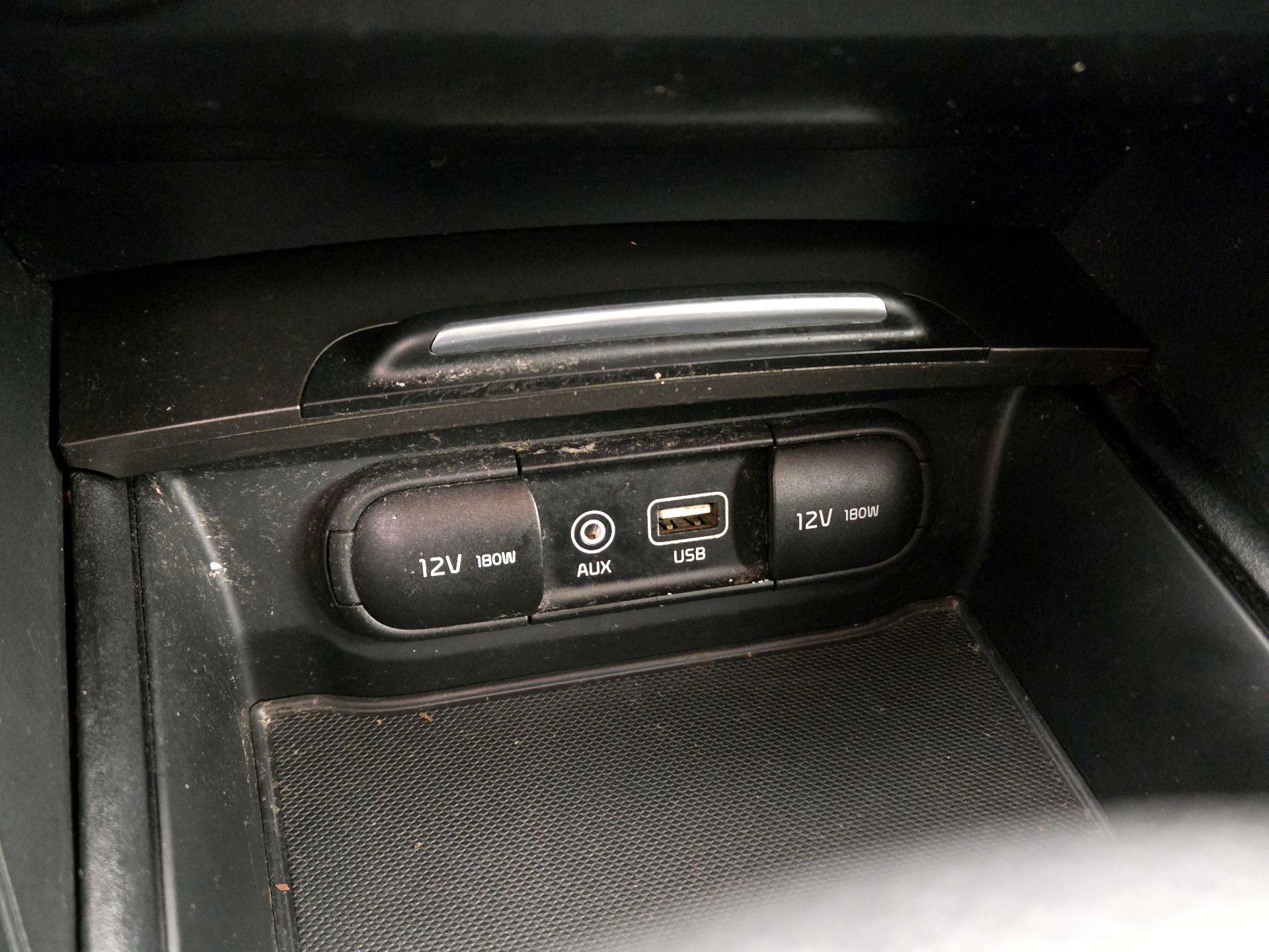 Thumbnail: 2020 Kia Optima - 18