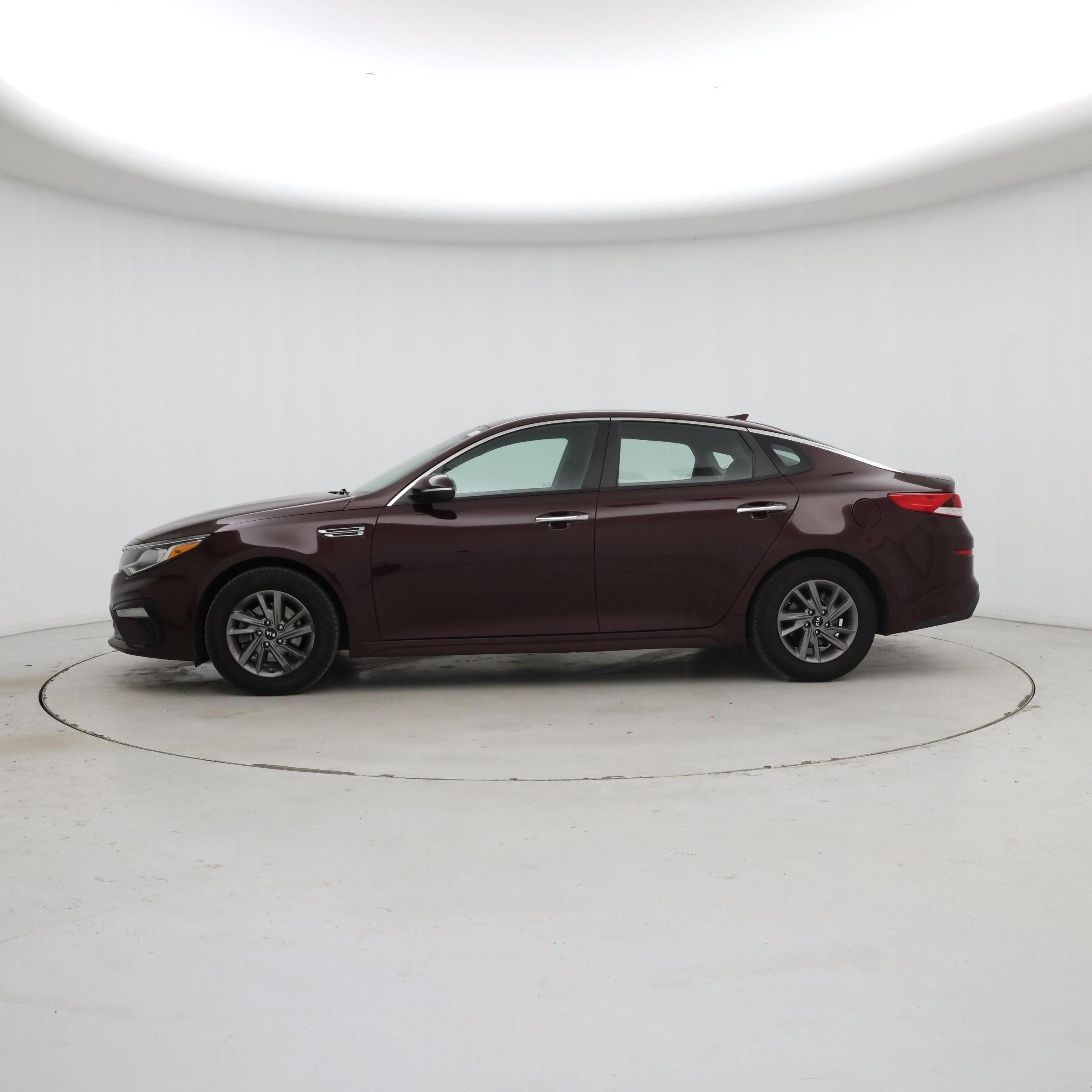 Thumbnail: 2020 Kia Optima - 3