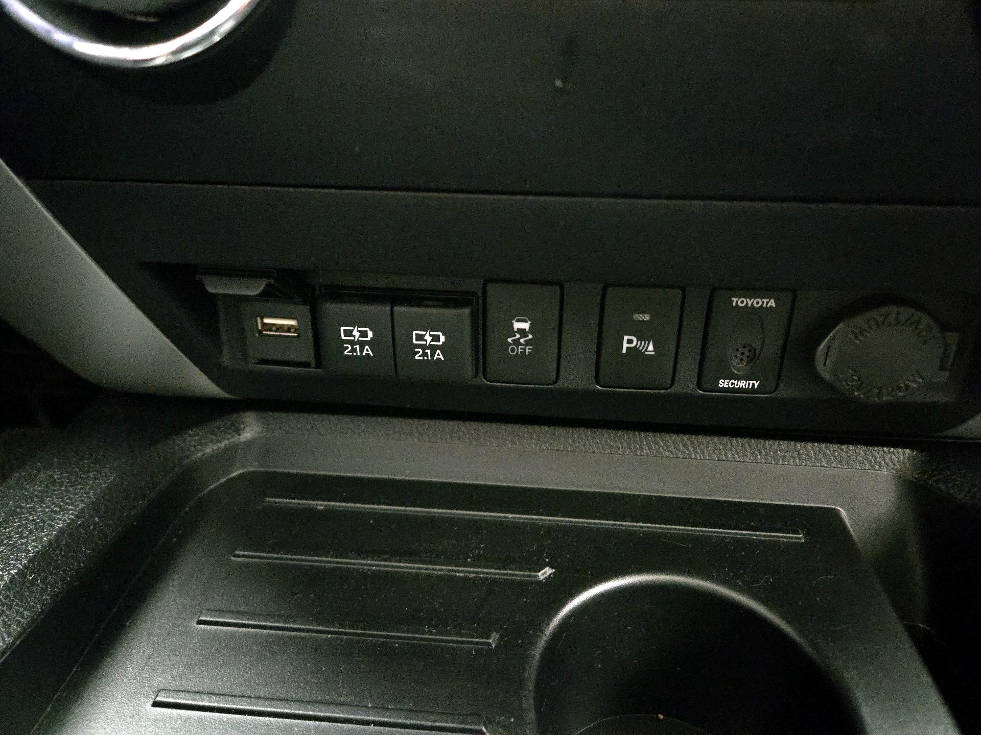 Thumbnail: 2021 Toyota Tundra - 19