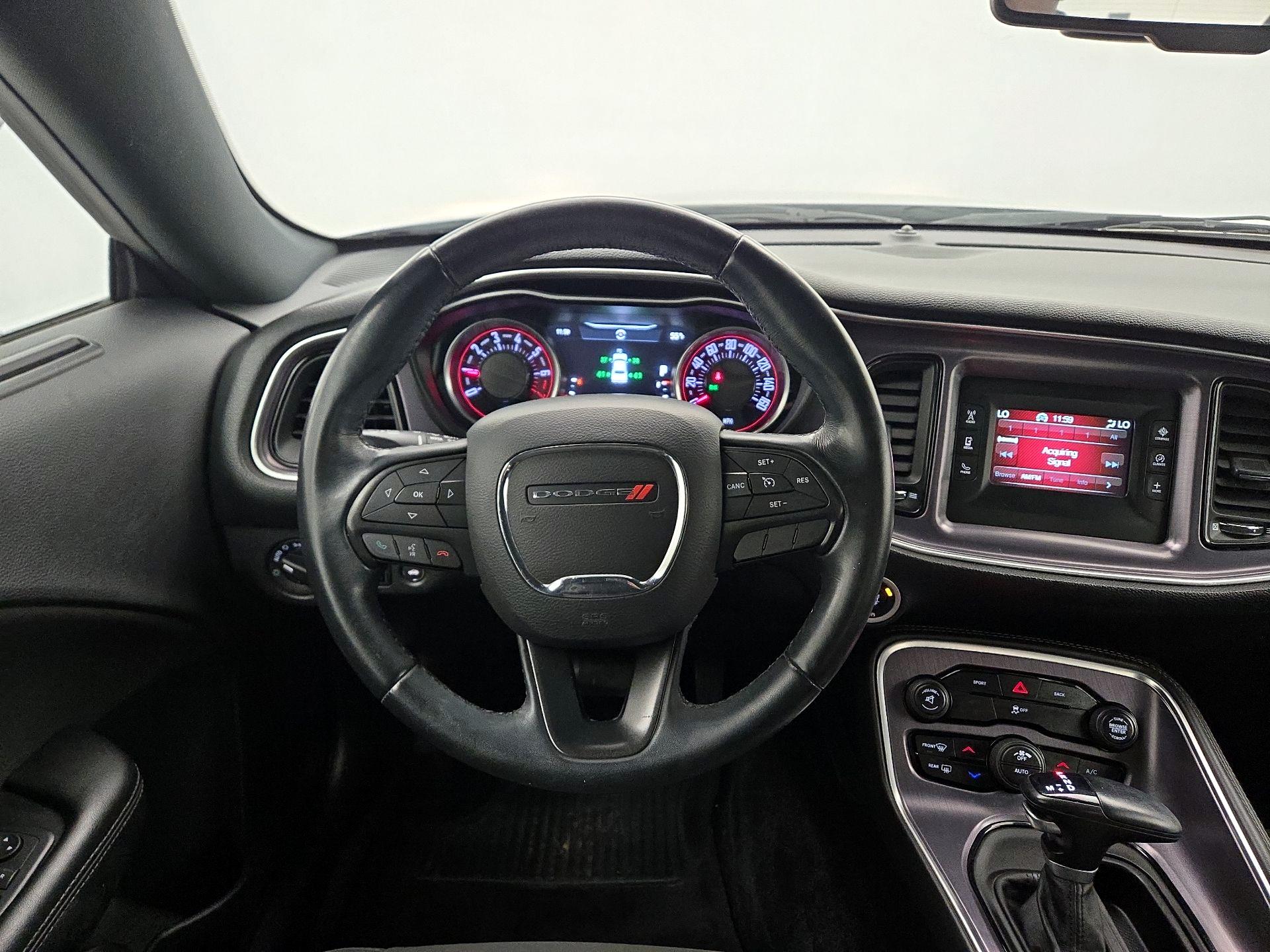 Thumbnail: 2016 Dodge Challenger - 10