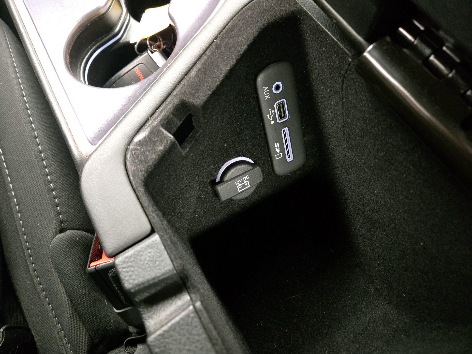 Thumbnail: 2016 Dodge Challenger - 17