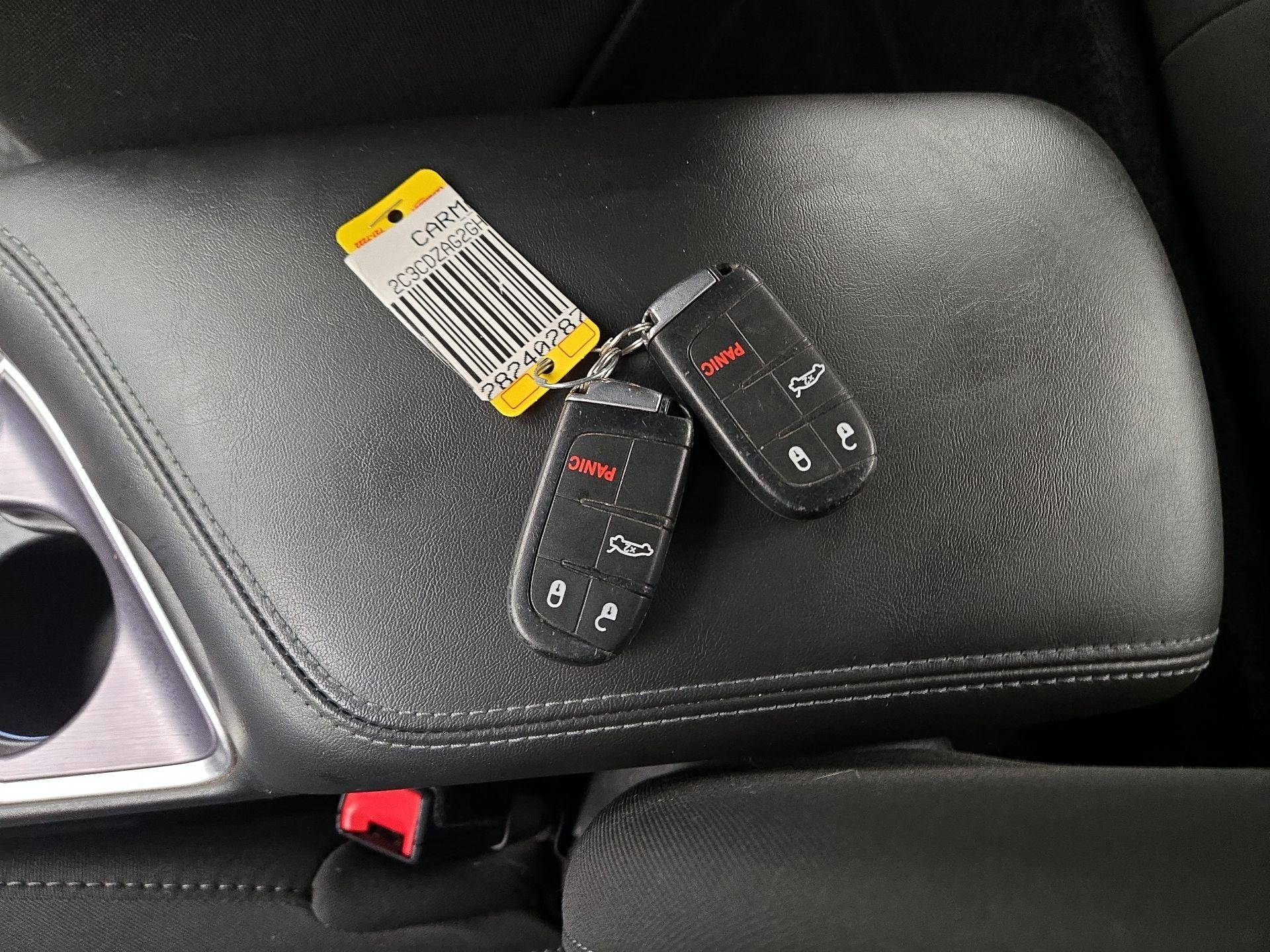 Thumbnail: 2016 Dodge Challenger - 20