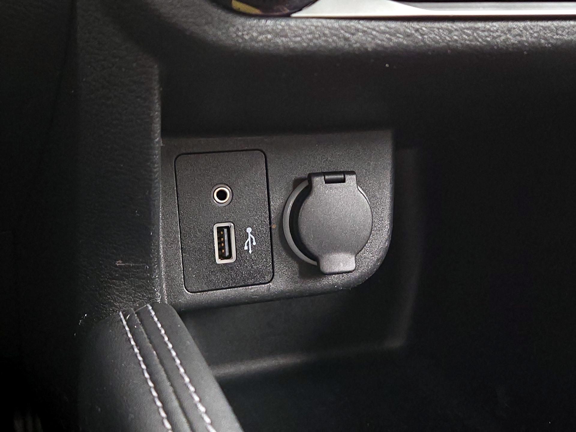 Thumbnail: 2020 Nissan Kicks - 17