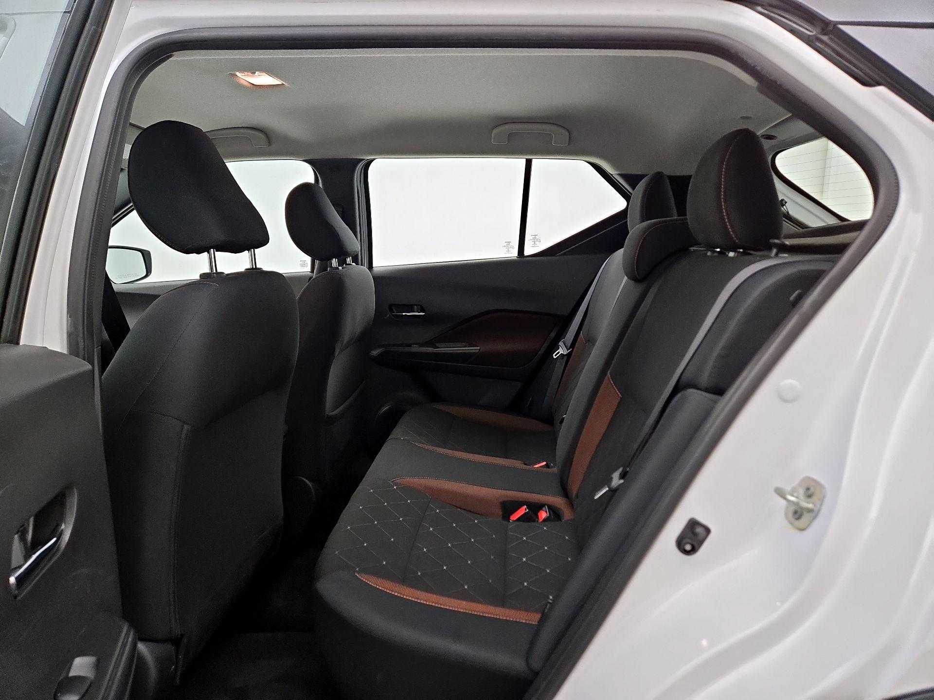 Thumbnail: 2020 Nissan Kicks - 18