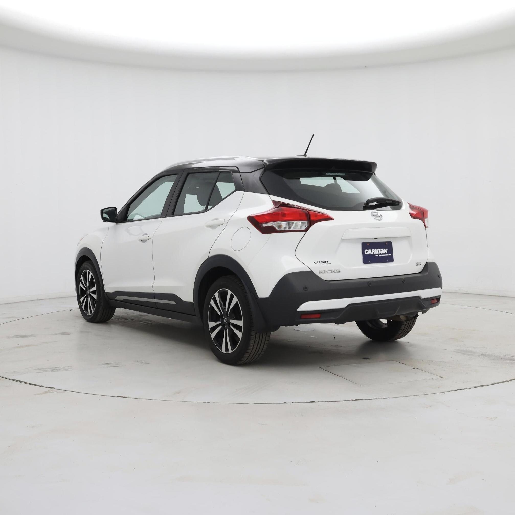 Thumbnail: 2020 Nissan Kicks - 2