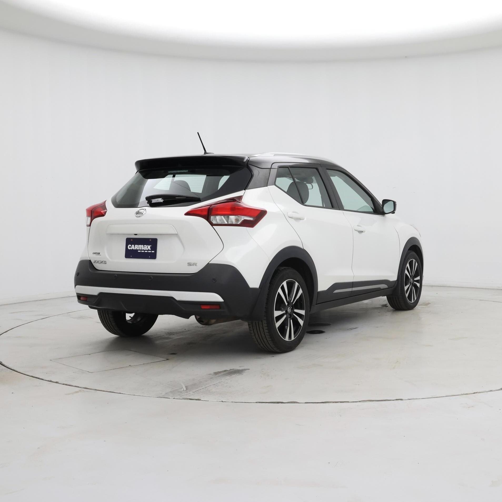 Thumbnail: 2020 Nissan Kicks - 8