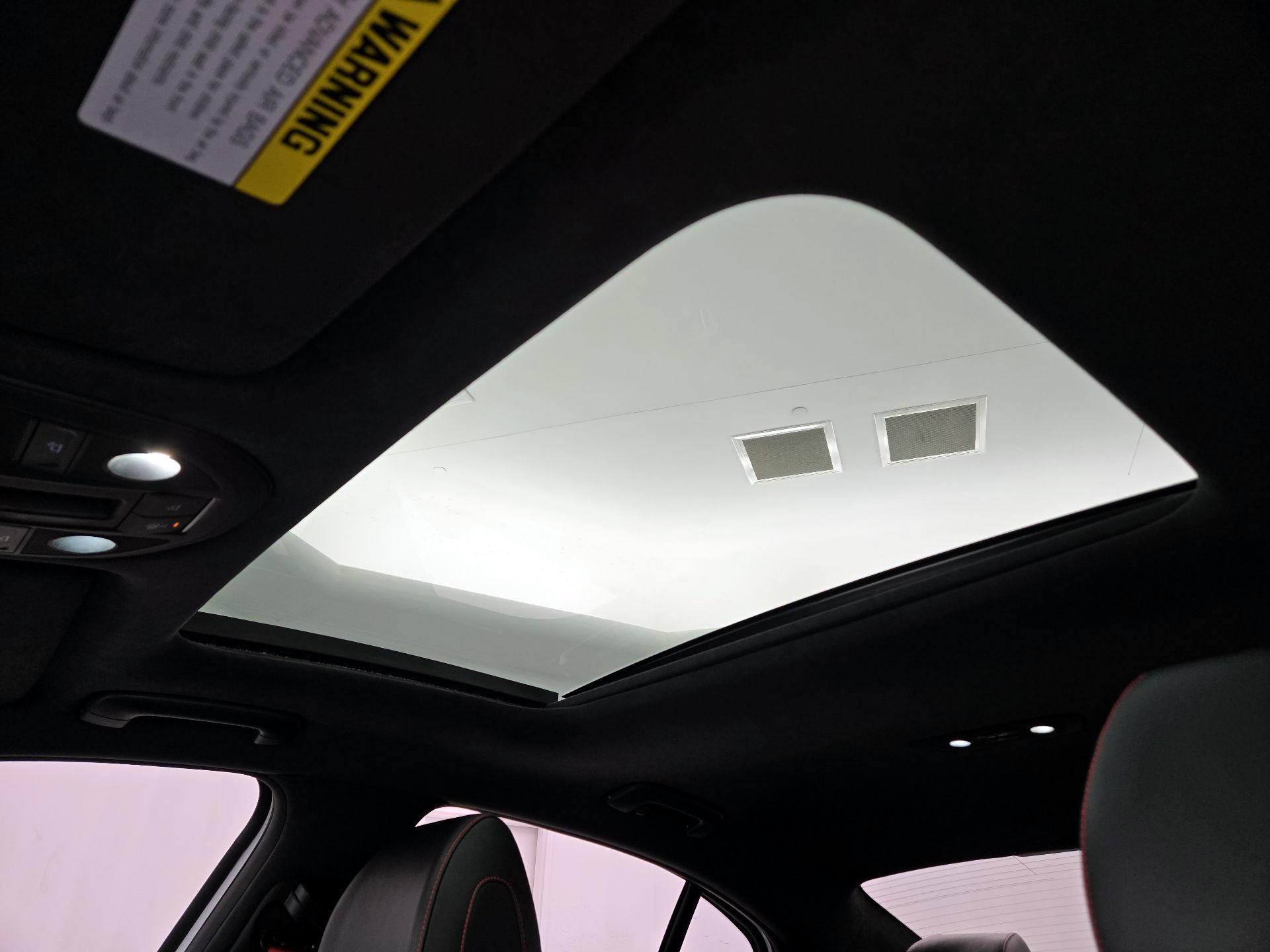 Thumbnail: 2022 Genesis G70 - 20