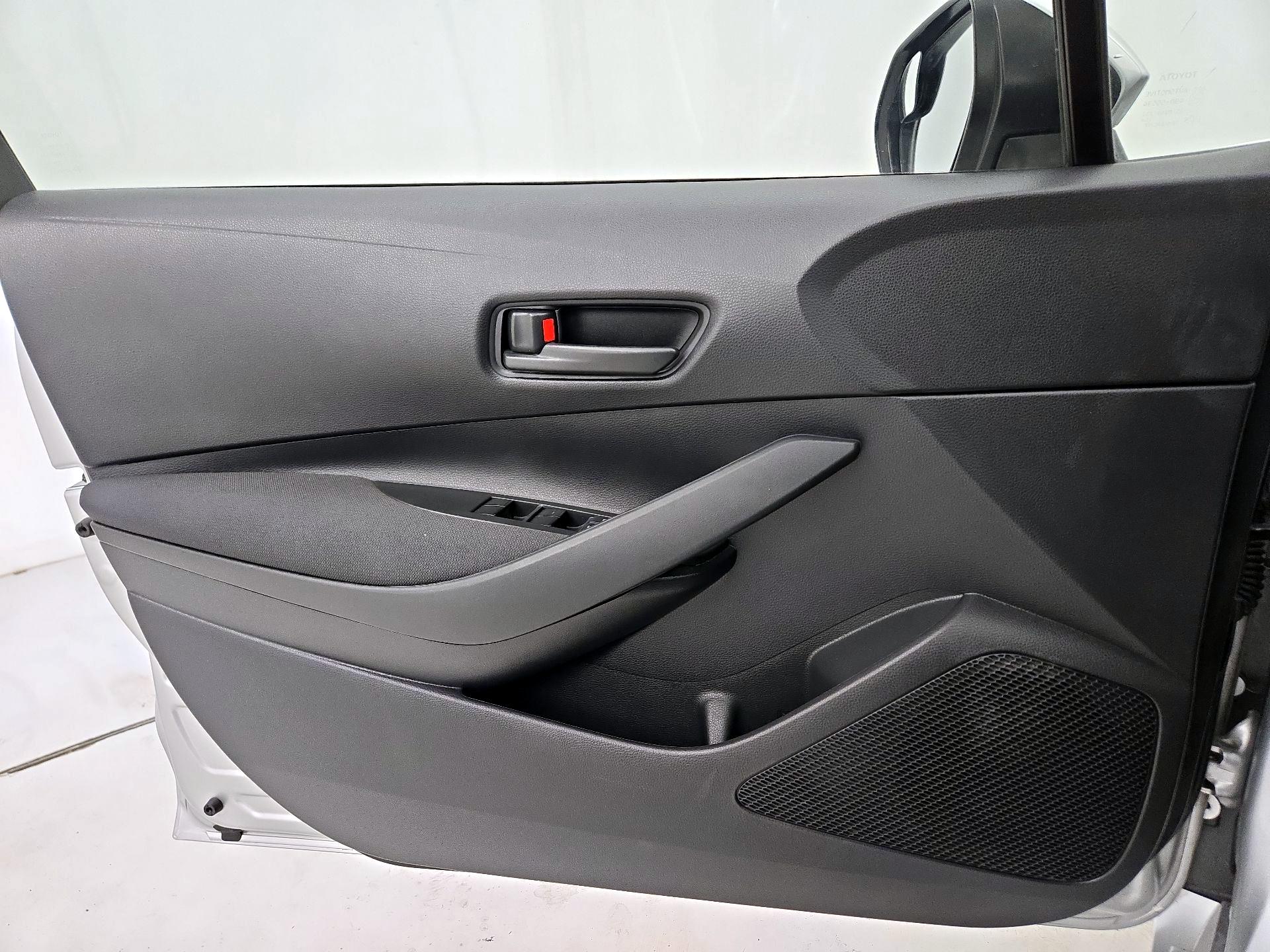 Thumbnail: 2022 Toyota Corolla - 12