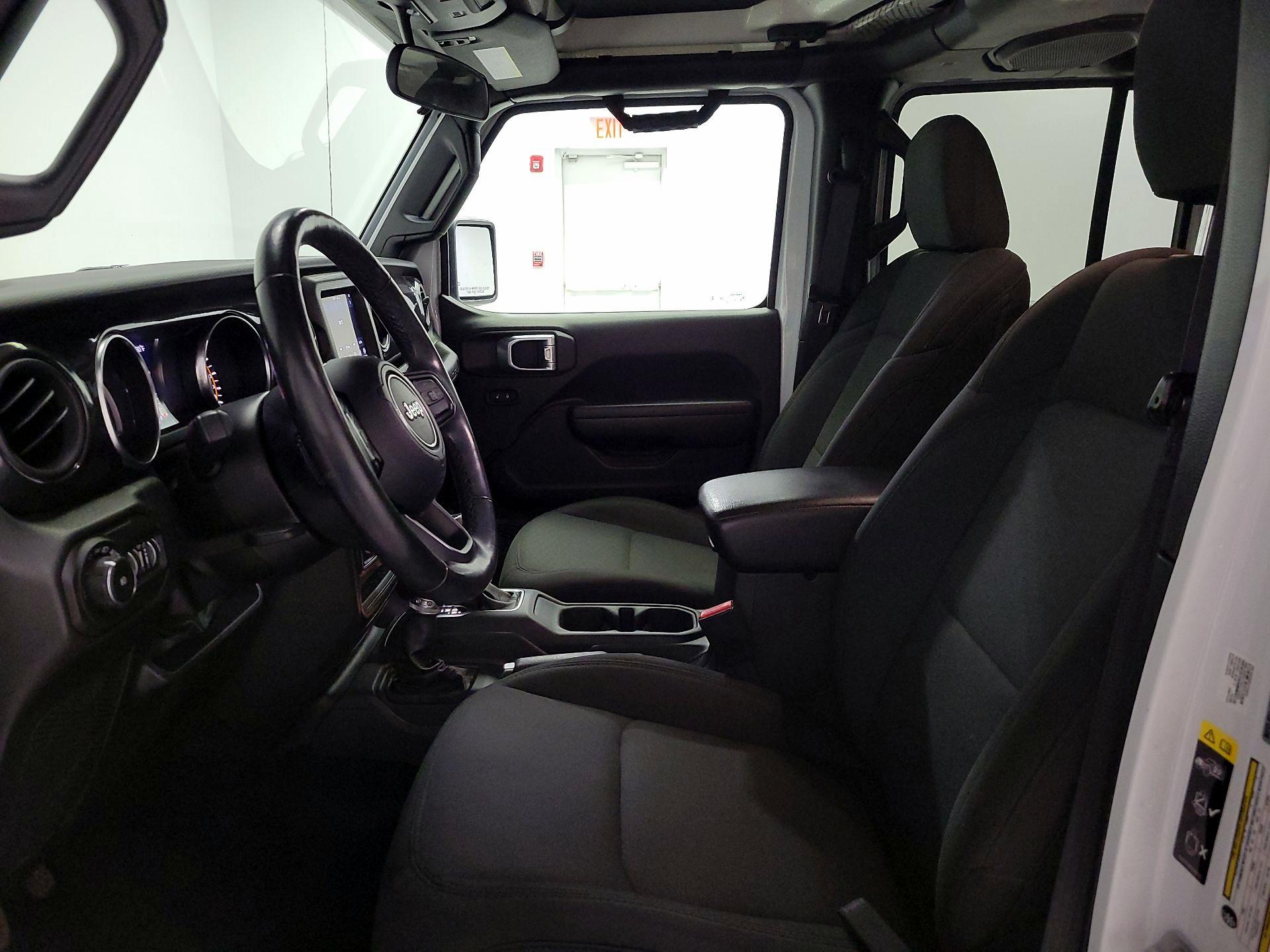 Thumbnail: 2022 Jeep Wrangler - 11