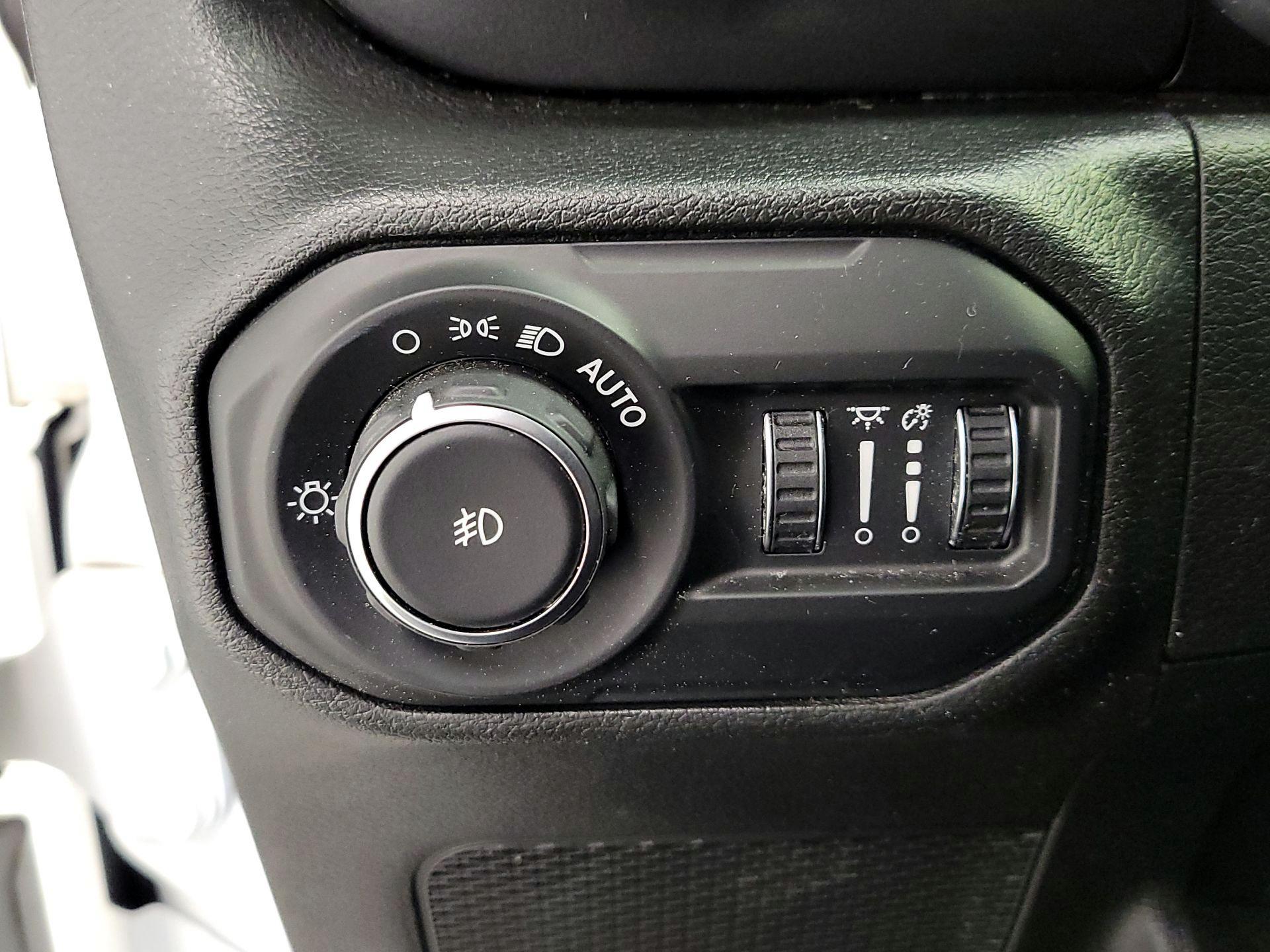 Thumbnail: 2022 Jeep Wrangler - 13