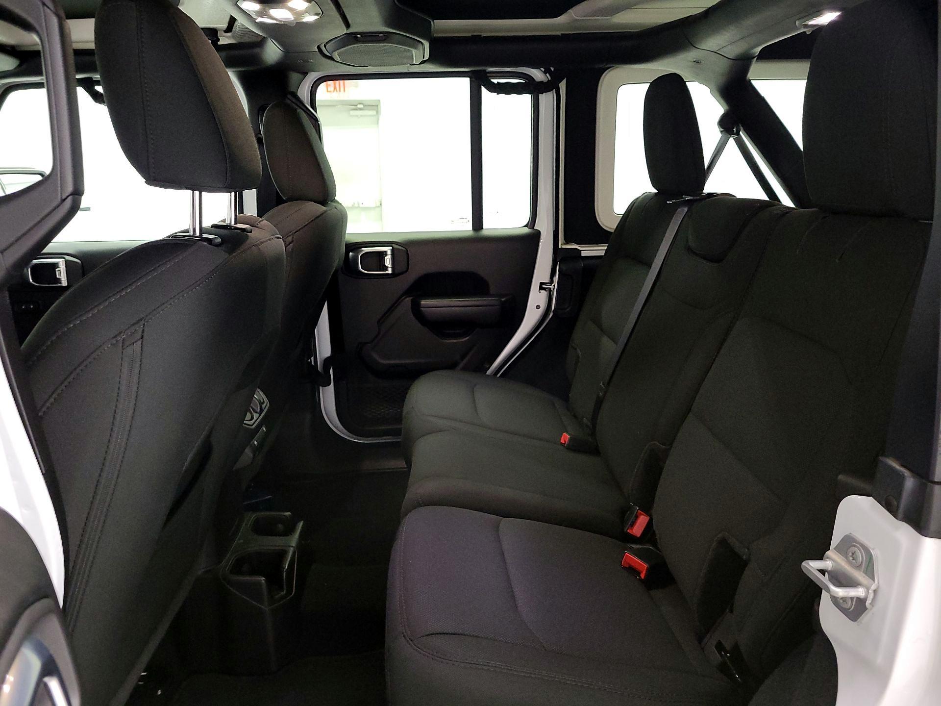 Thumbnail: 2022 Jeep Wrangler - 19