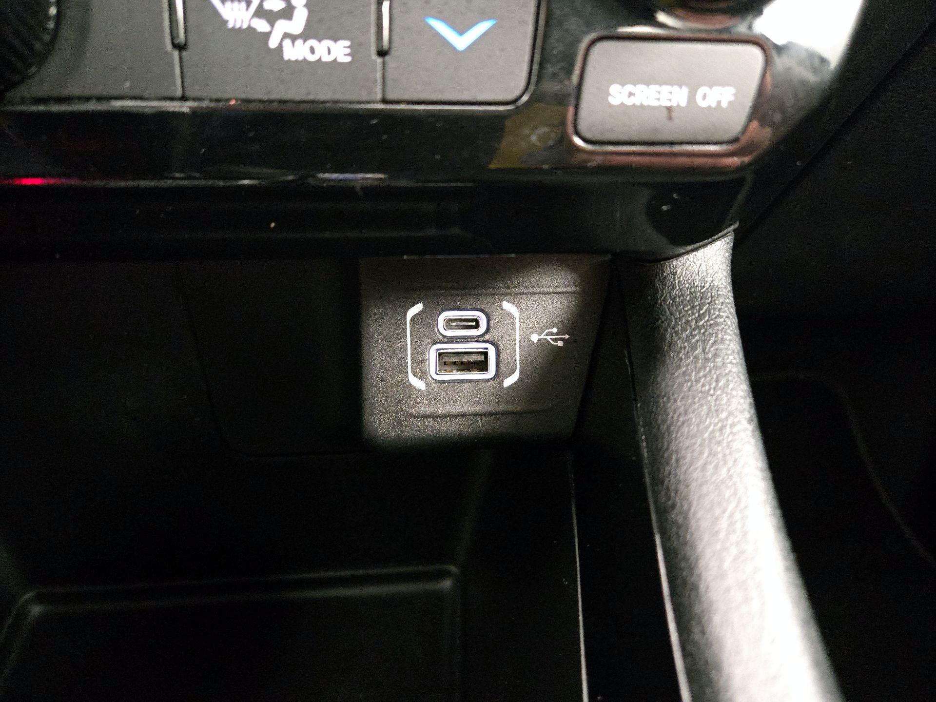 Thumbnail: 2022 Jeep Compass - 18