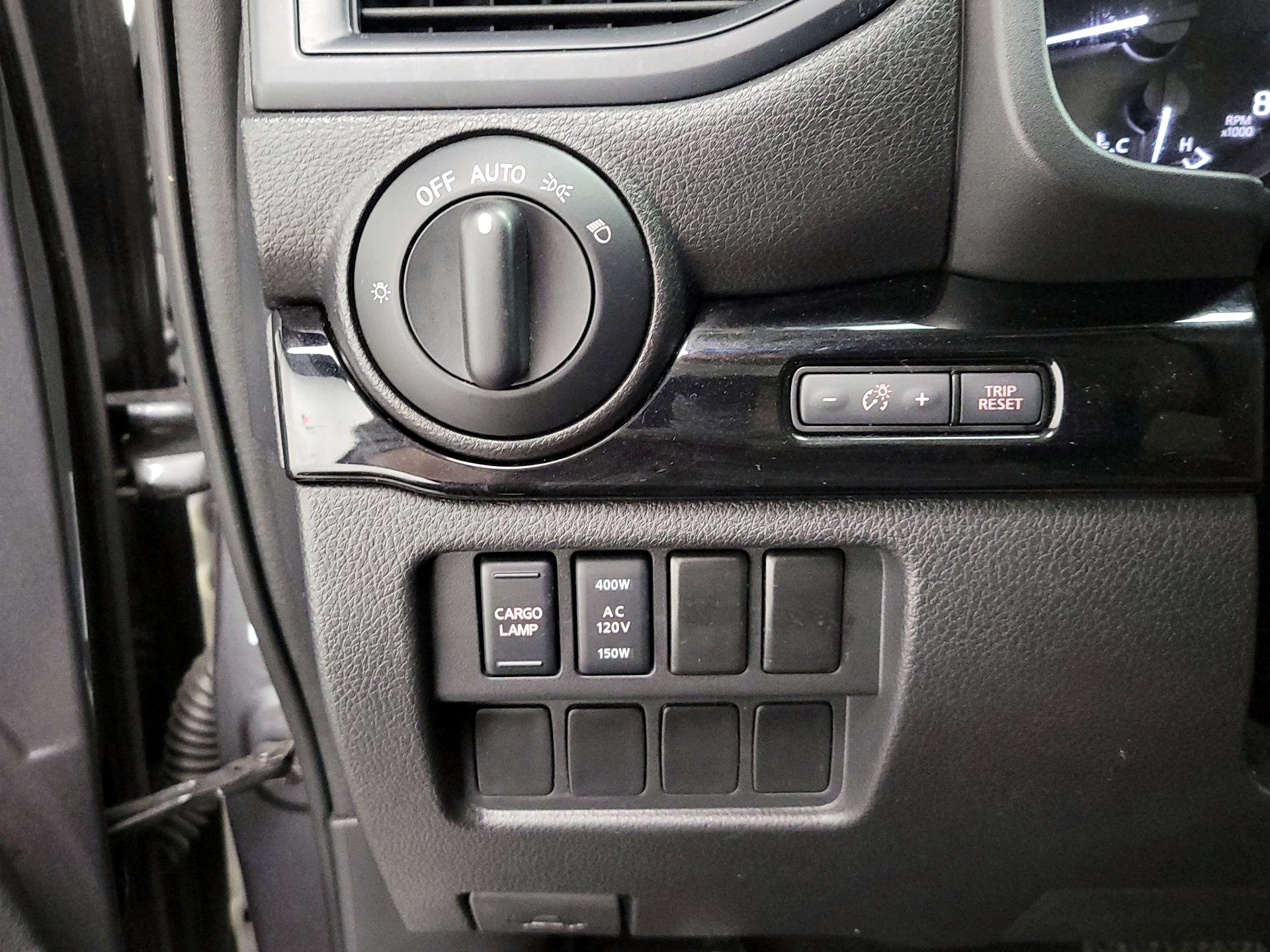 Thumbnail: 2022 Nissan Titan - 13