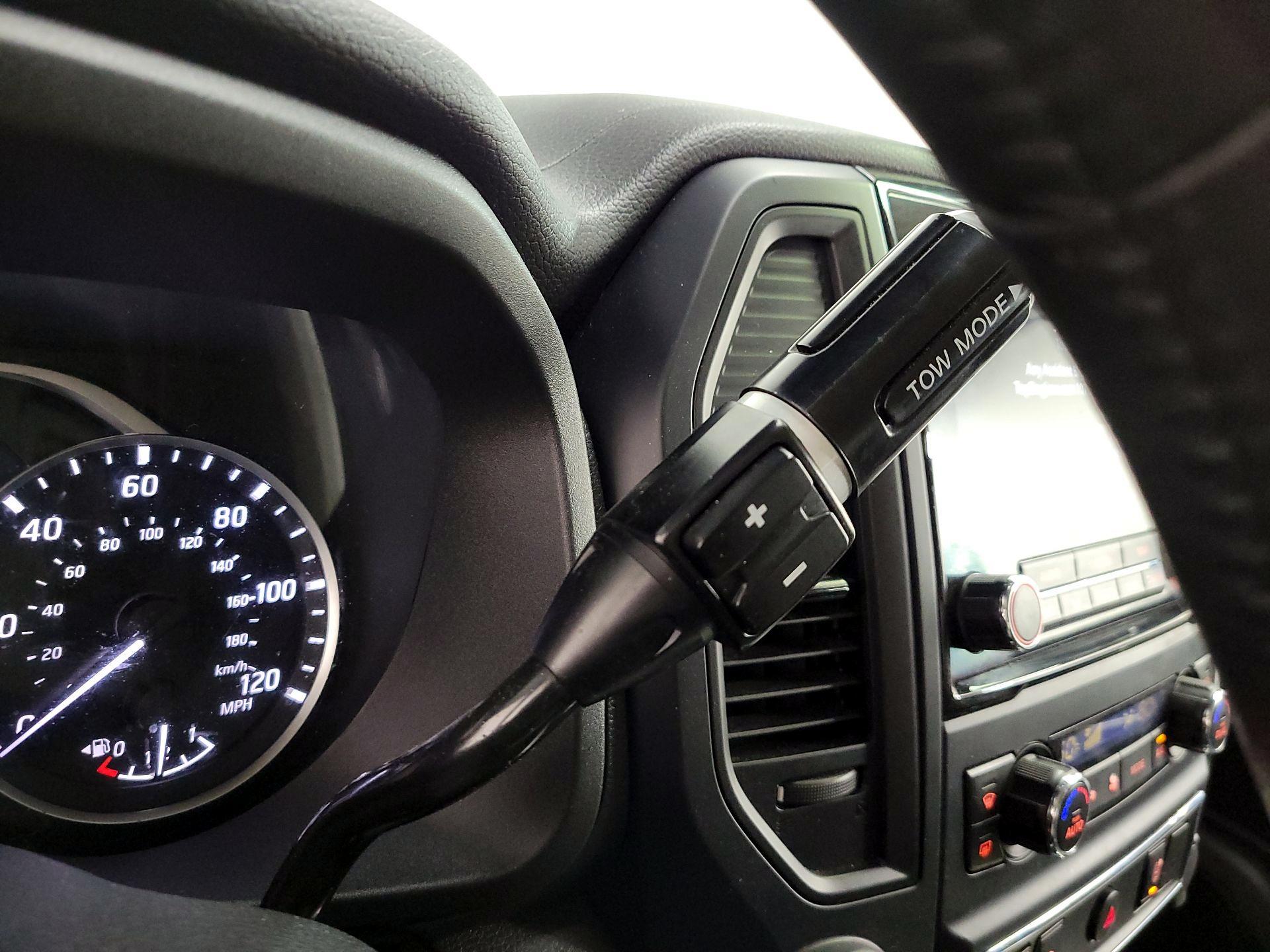 Thumbnail: 2022 Nissan Titan - 18