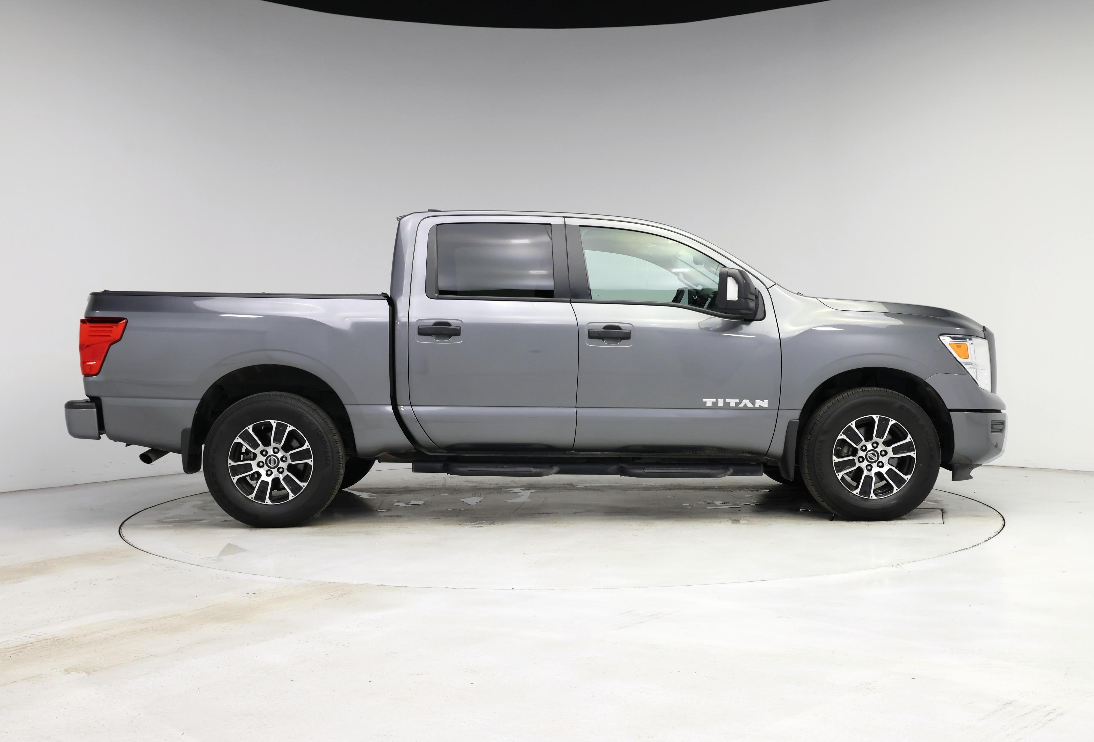 Thumbnail: 2022 Nissan Titan - 7