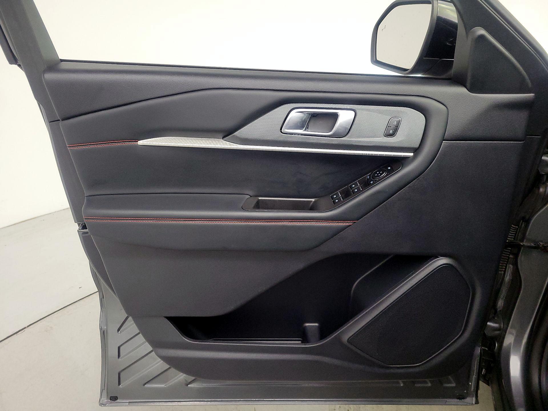 Thumbnail: 2025 Ford Explorer - 12