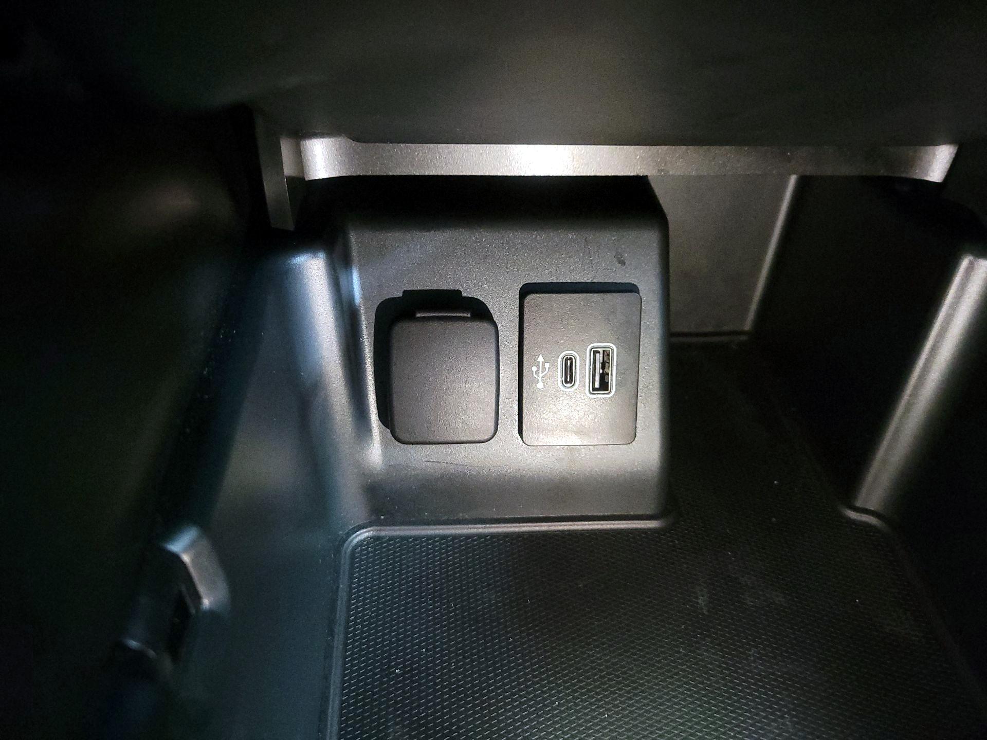 Thumbnail: 2025 Ford Explorer - 19