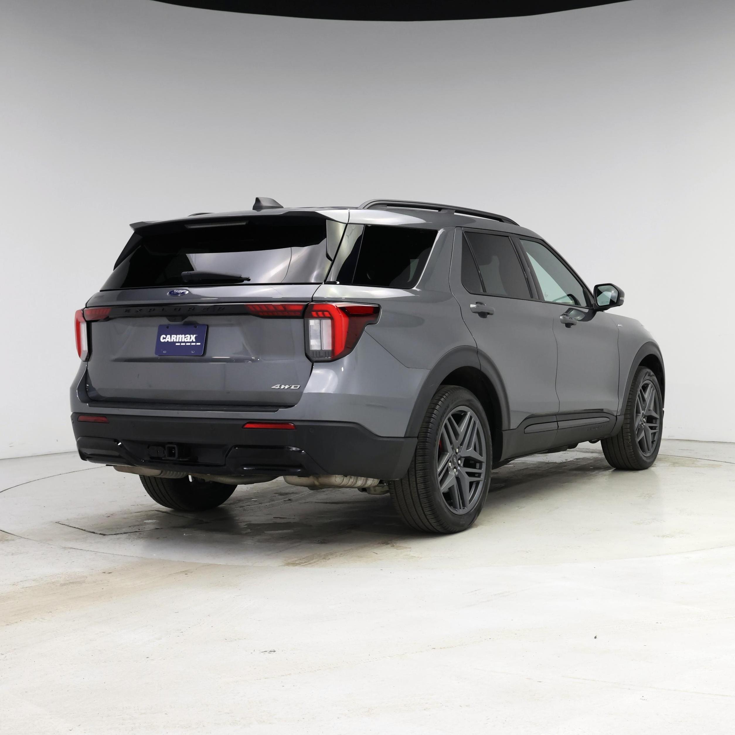 Thumbnail: 2025 Ford Explorer - 8