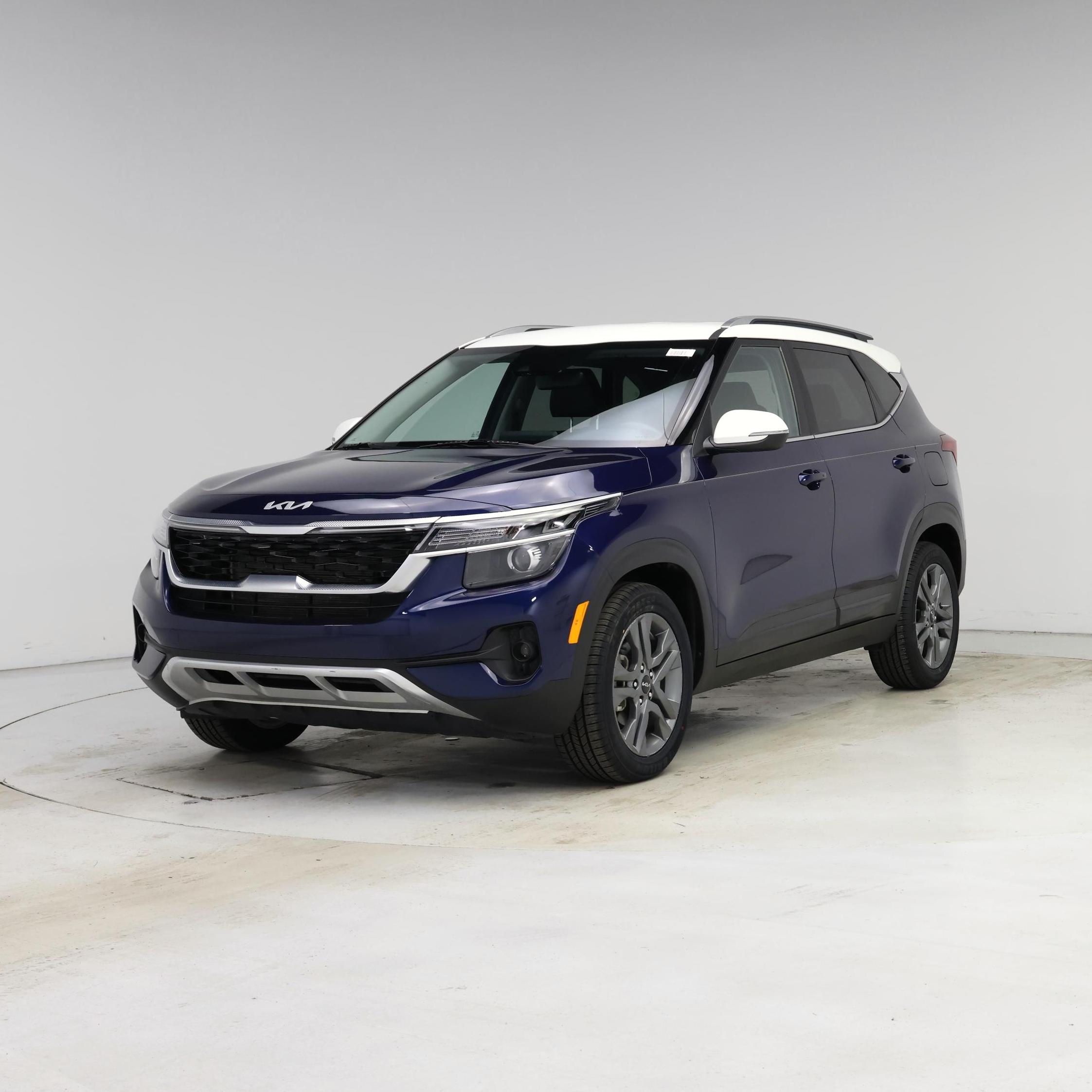 Thumbnail: 2023 Kia Seltos - 4