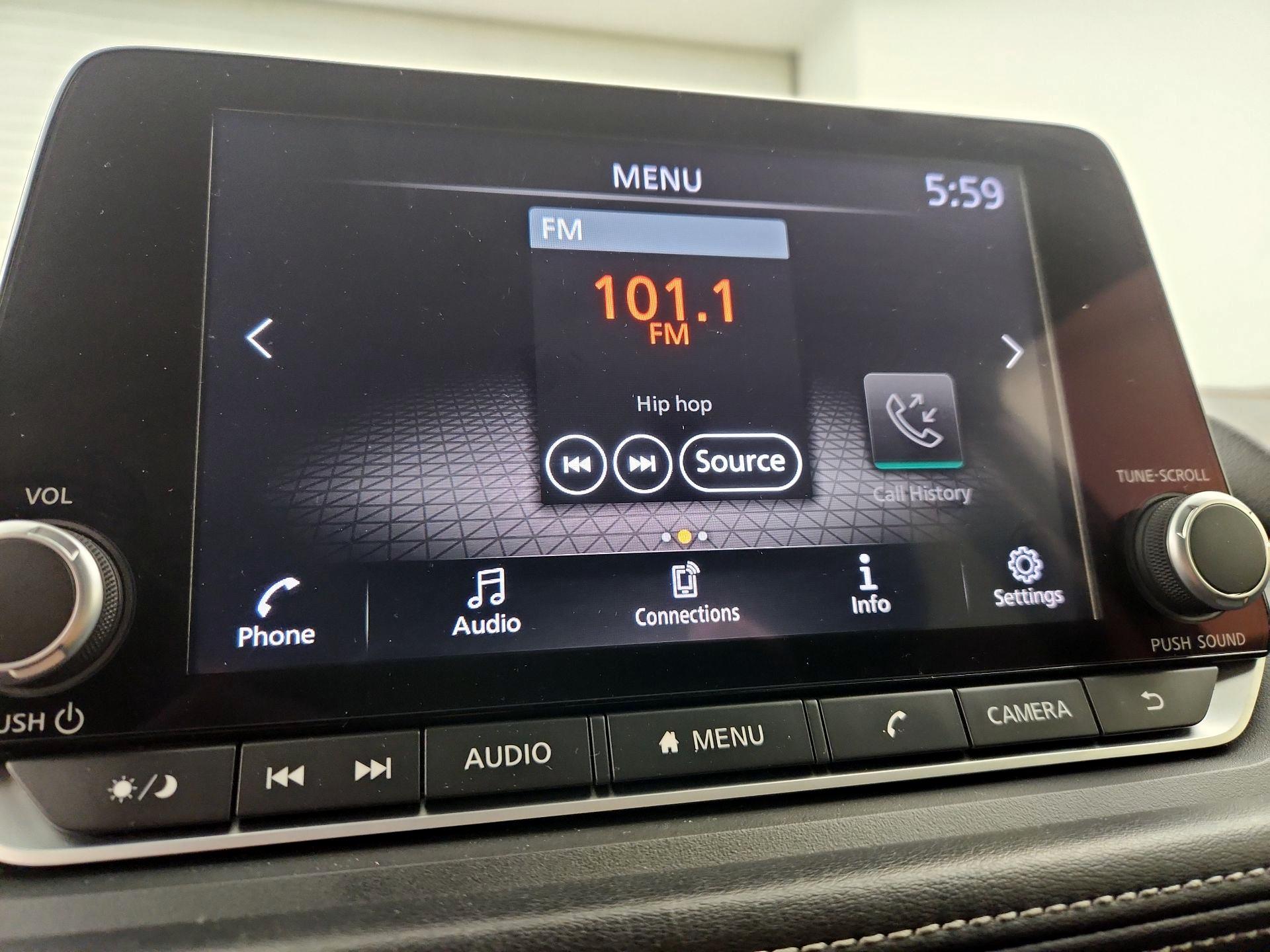 Thumbnail: 2023 Nissan Rogue - 15