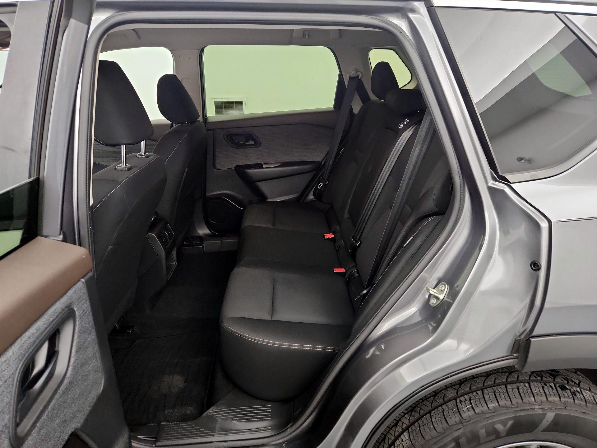 Thumbnail: 2023 Nissan Rogue - 19