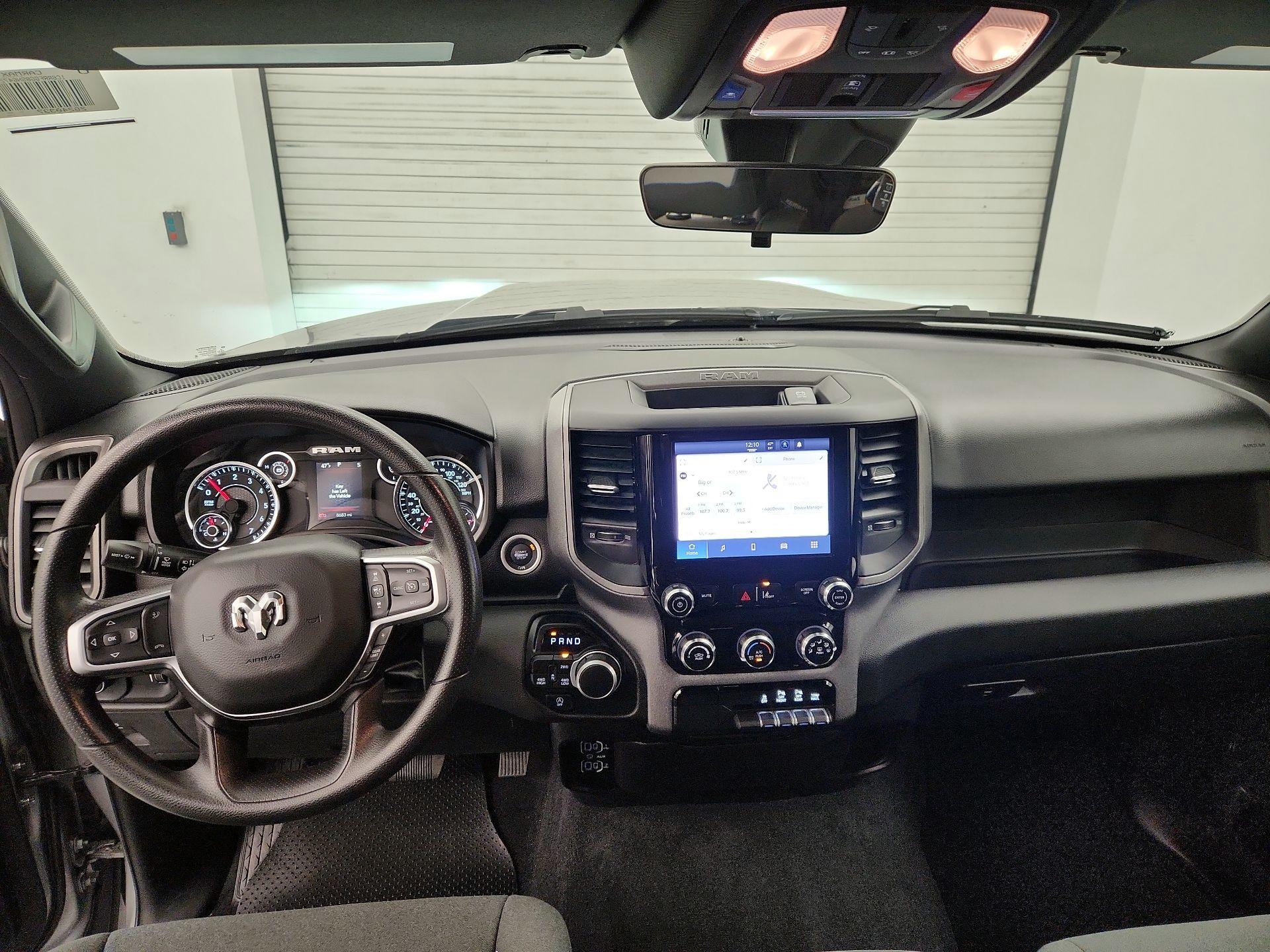 Thumbnail: 2025 RAM 1500 - 9