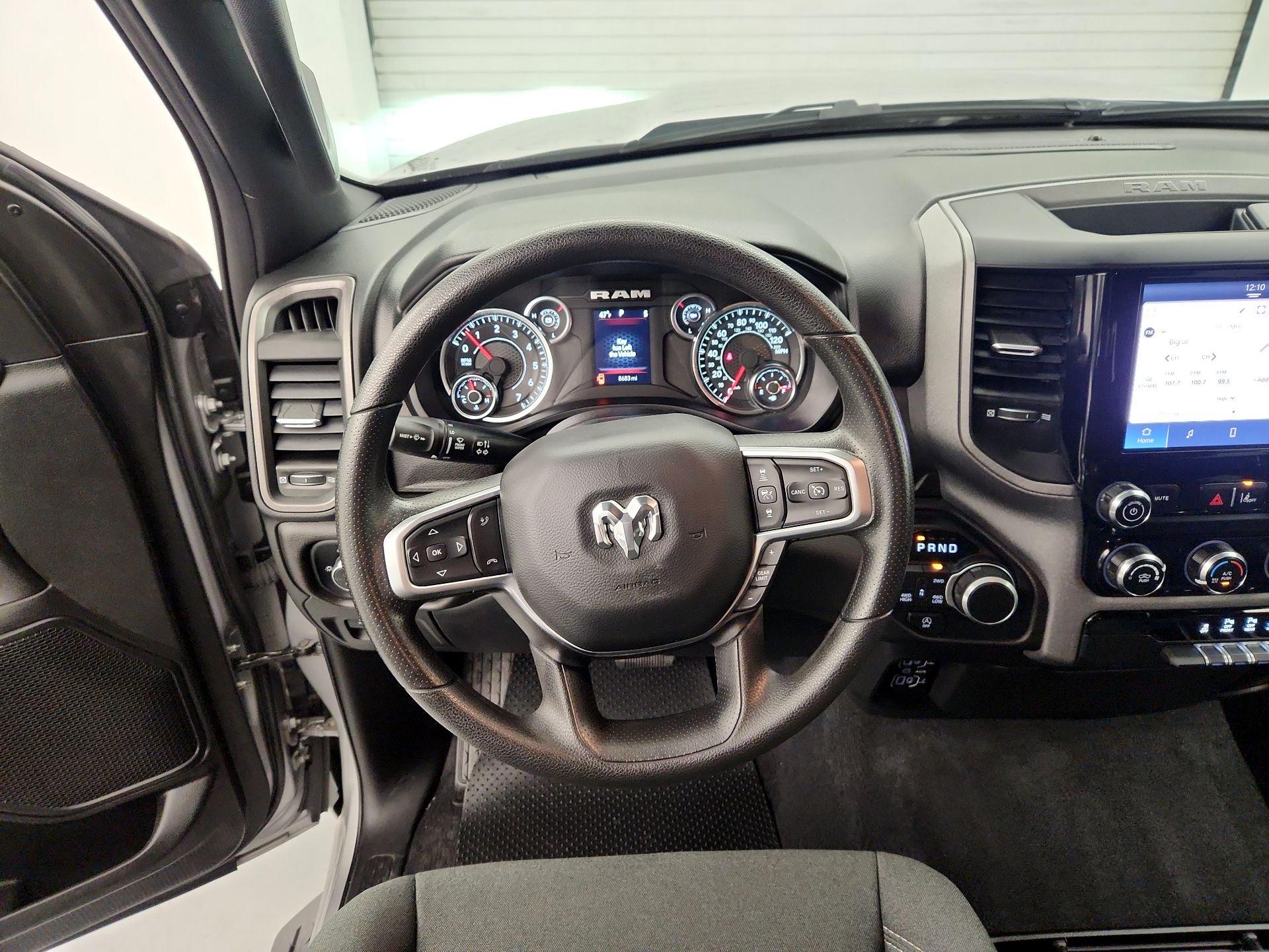 Thumbnail: 2025 RAM 1500 - 10