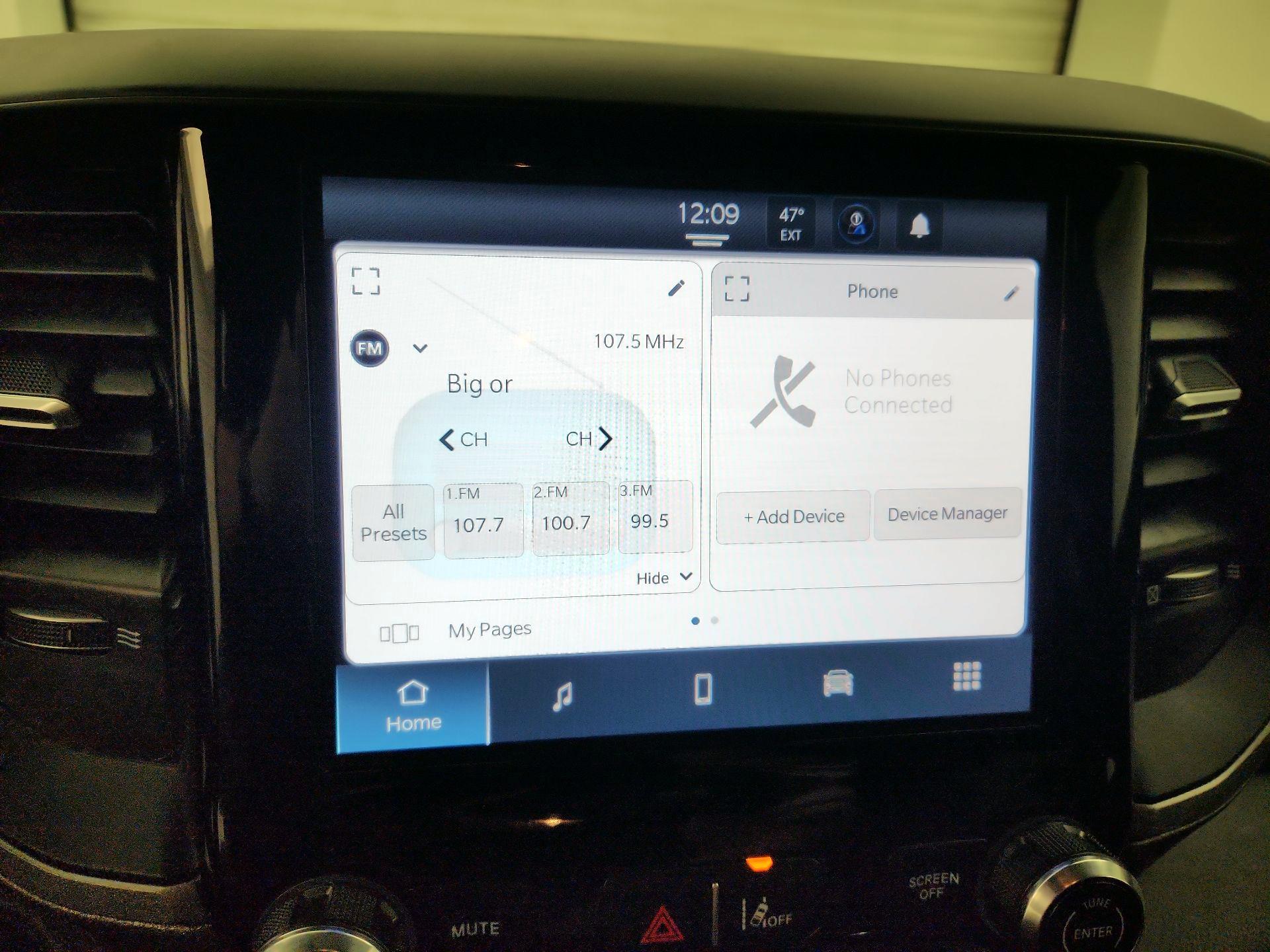 Thumbnail: 2025 RAM 1500 - 15