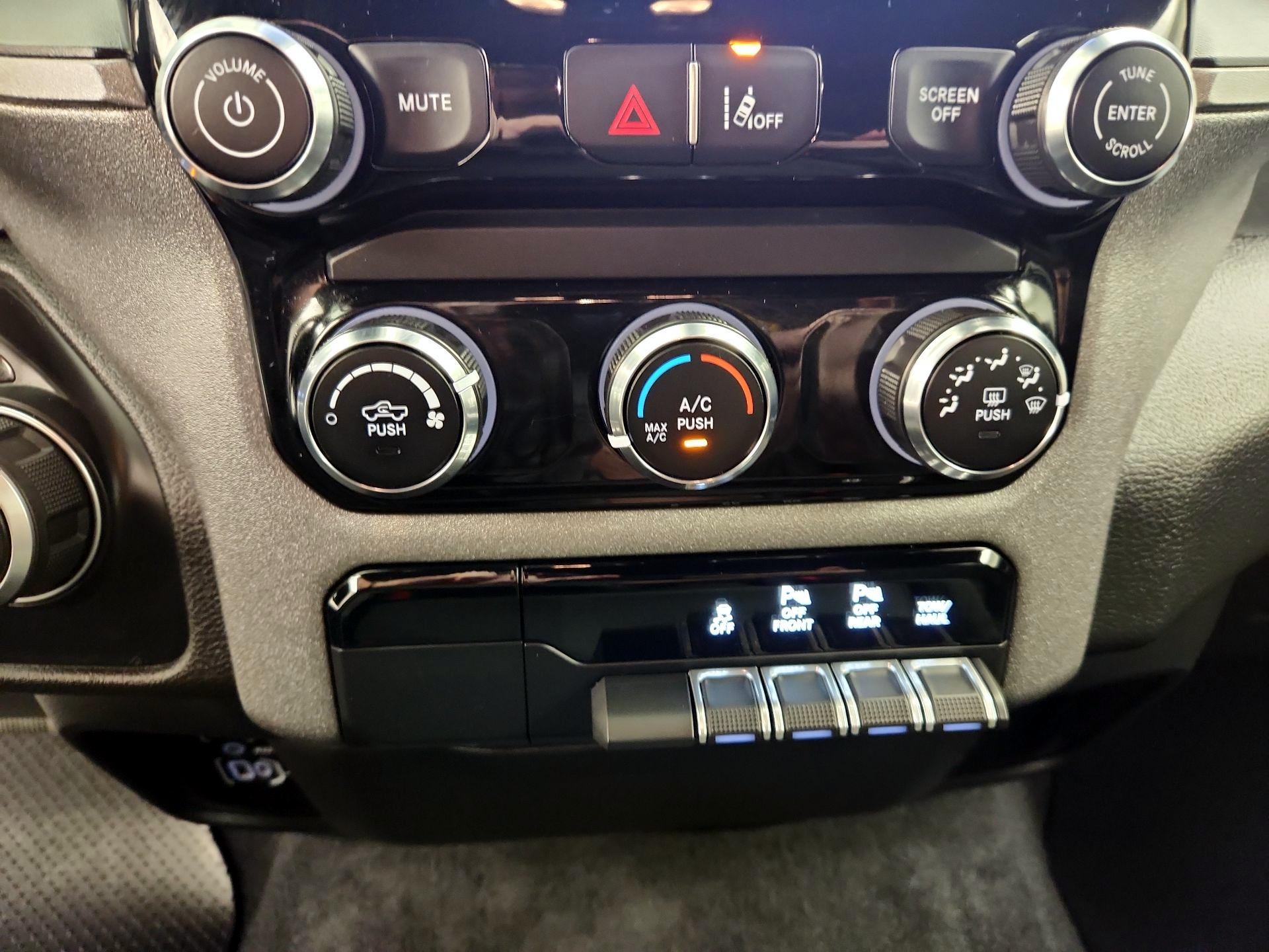 Thumbnail: 2025 RAM 1500 - 16