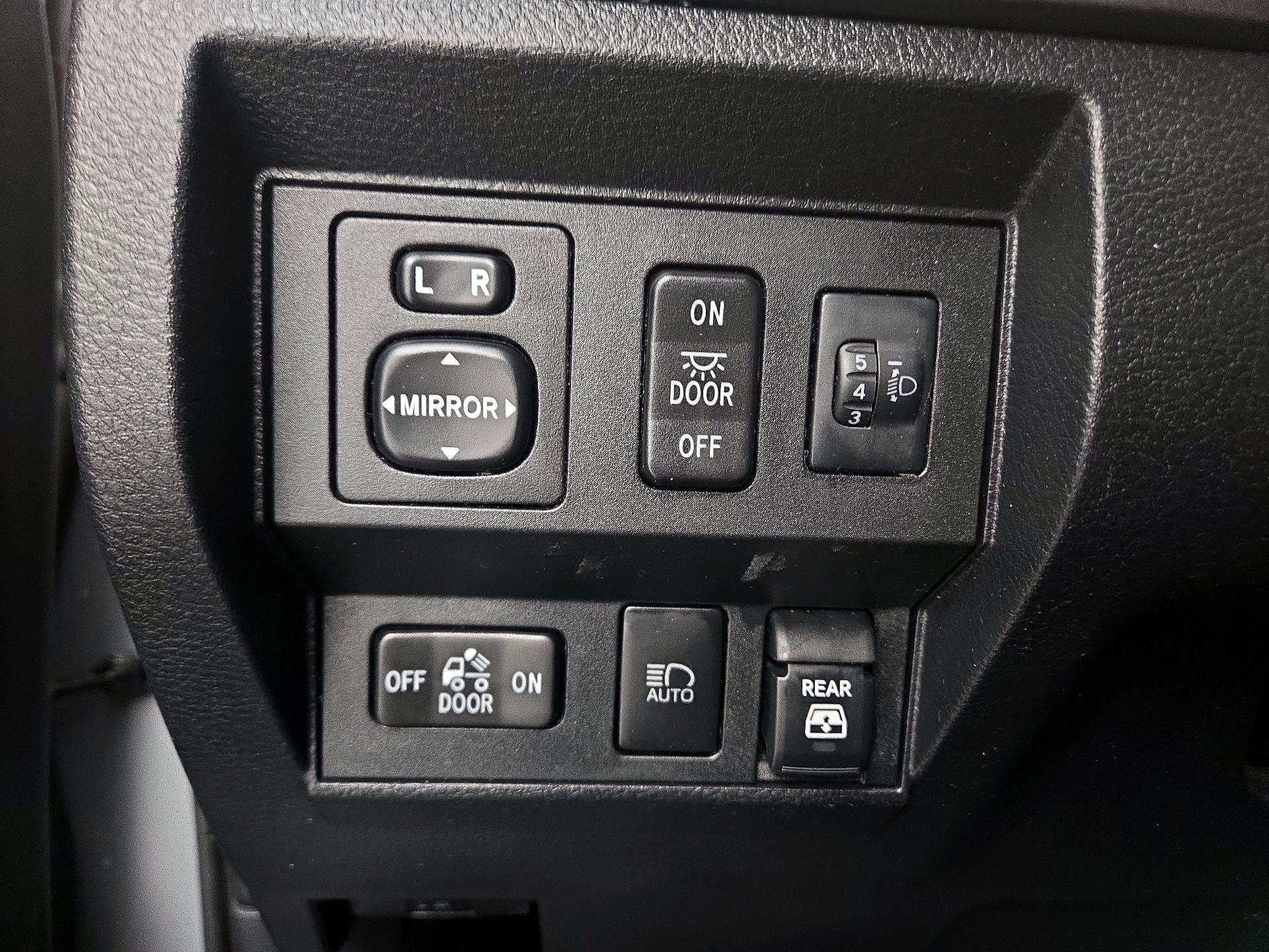 Thumbnail: 2021 Toyota Tundra - 13